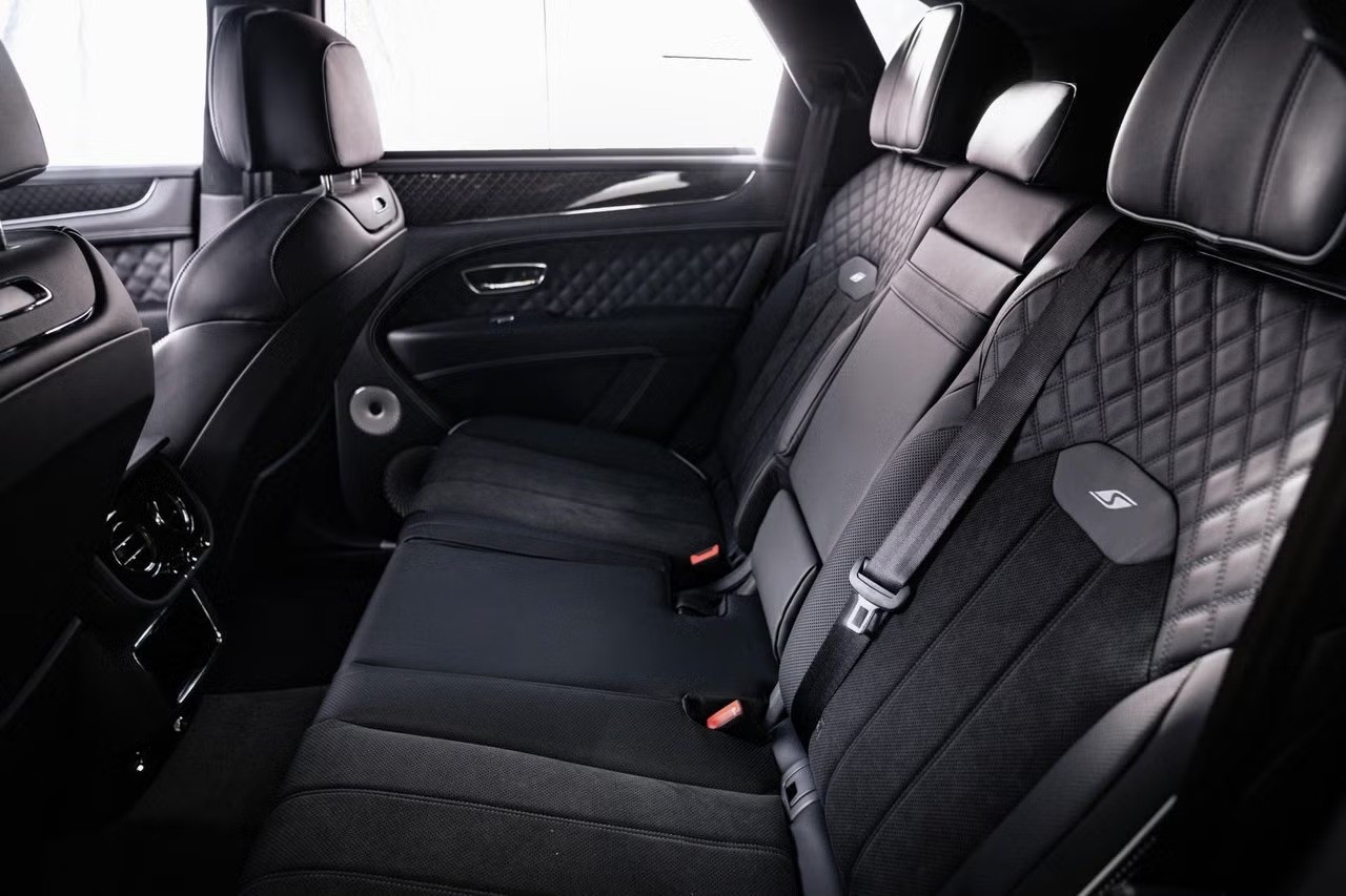 BENTLEY Bentayga S Black Edition V8-image-15