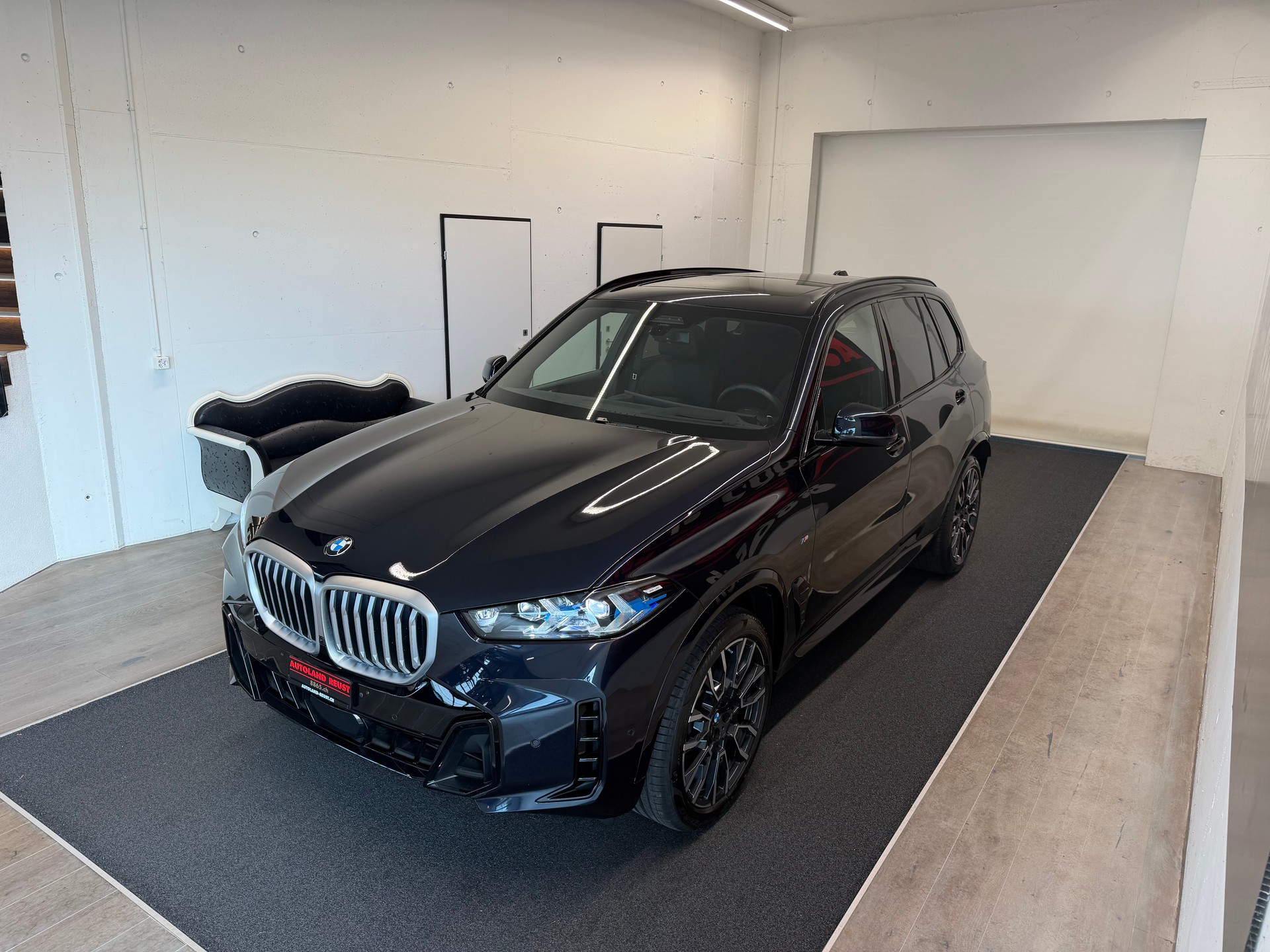 BMW X5 xDrive 48V 40d M Sport Steptronic-showroom-element-3