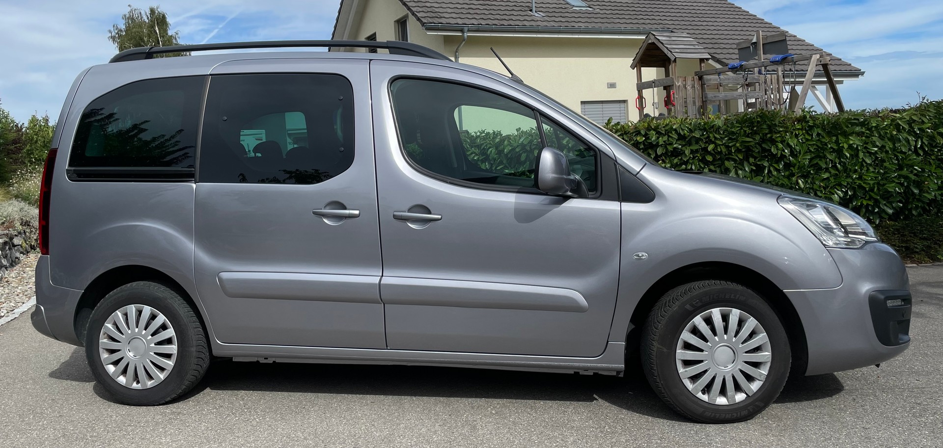 PEUGEOT 1.2 PureTech Allure S/S