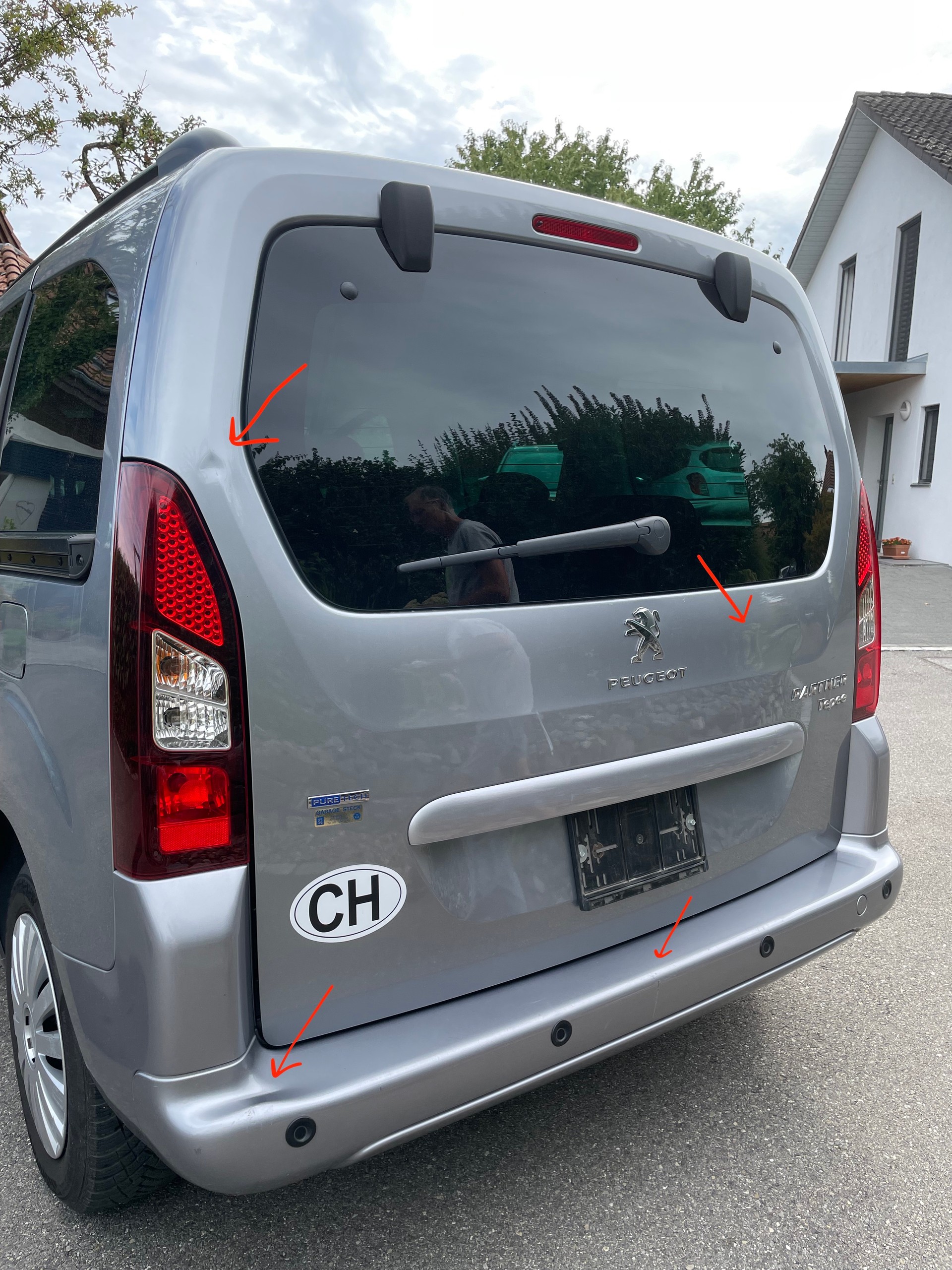 PEUGEOT 1.2 PureTech Allure S/S-image-2