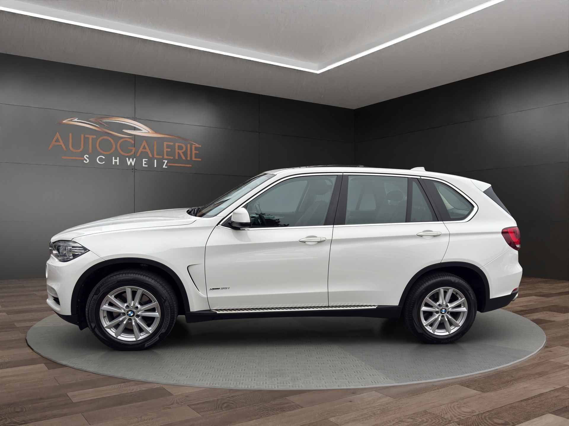 BMW X5 xDrive 35i Steptronic | CH | Leder Braun | Panorama | -showroom-element-1