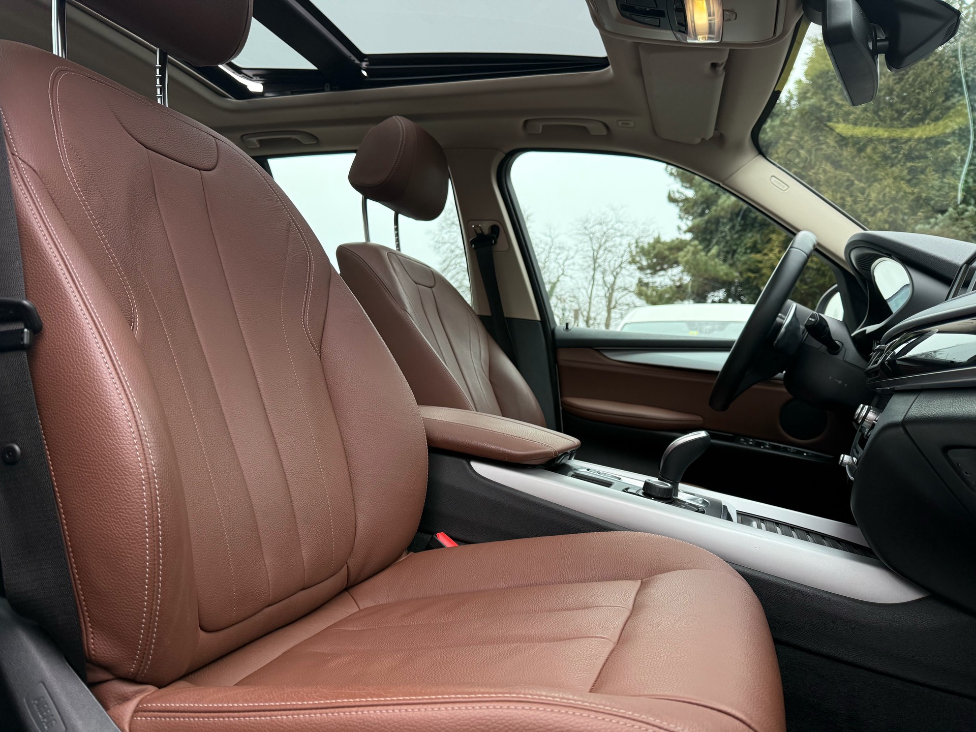 BMW X5 xDrive 35i Steptronic | CH | Leder Braun | Panorama | -image-25