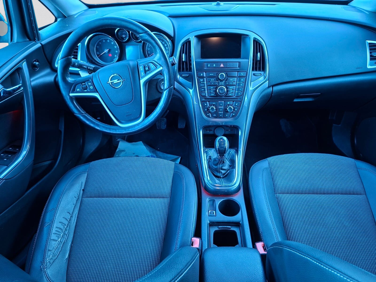 OPEL Astra 1.6i 16V Turbo-image-11