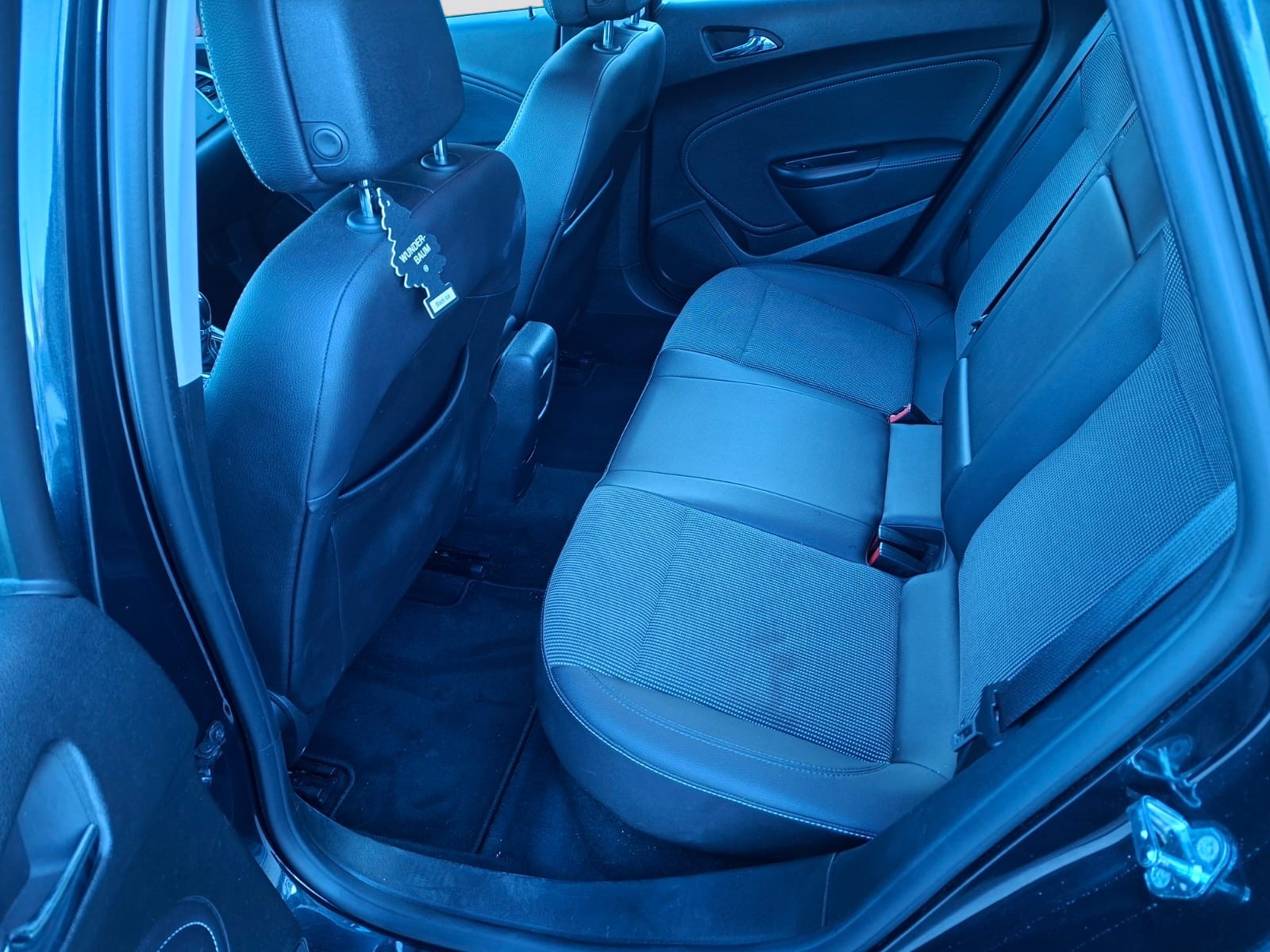 OPEL Astra 1.6i 16V Turbo-image-9