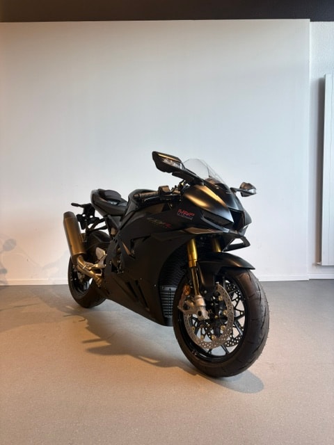HONDA CBR 1000 RR-R Fireblade SP-image-0
