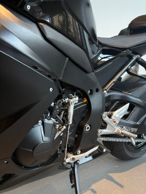 HONDA CBR 1000 RR-R Fireblade SP-image-9