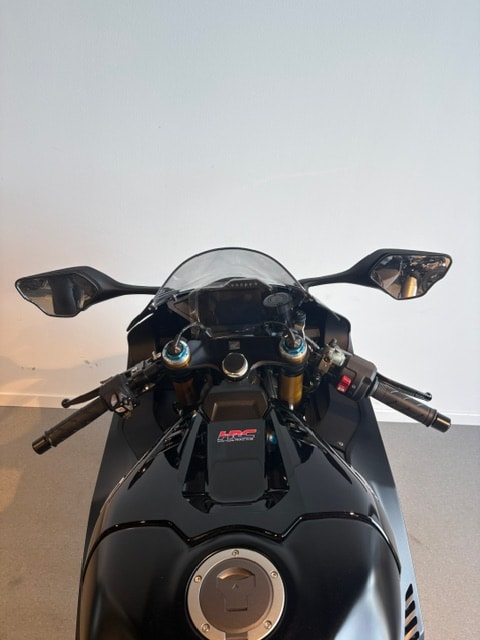 HONDA CBR 1000 RR-R Fireblade SP-image-8