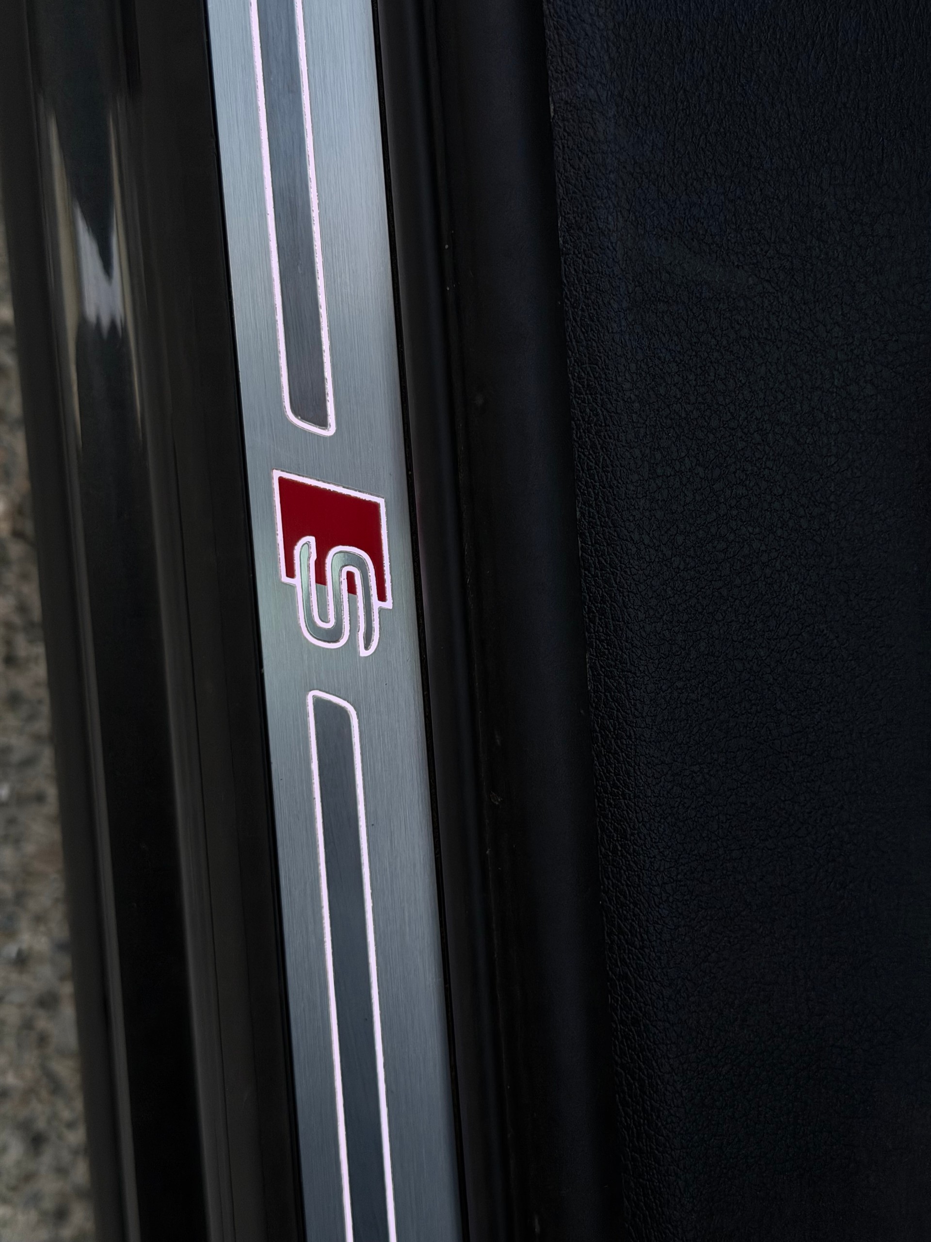 AUDI Q3 35 TFSI S line Attraction S-tronic-image-23
