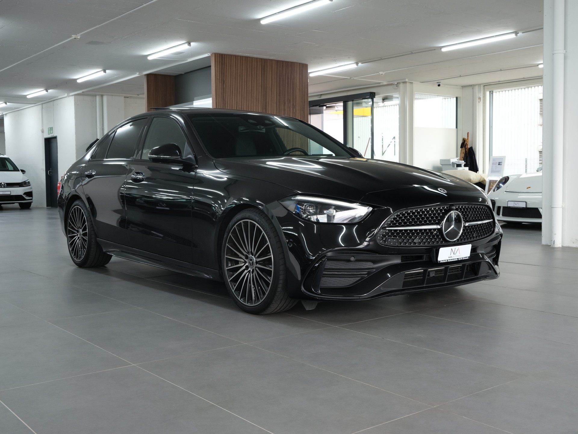 MERCEDES-BENZ C 300 4Matic AMG Line *Burmester* *Panorama* *360 Kamera*-showroom-element-1
