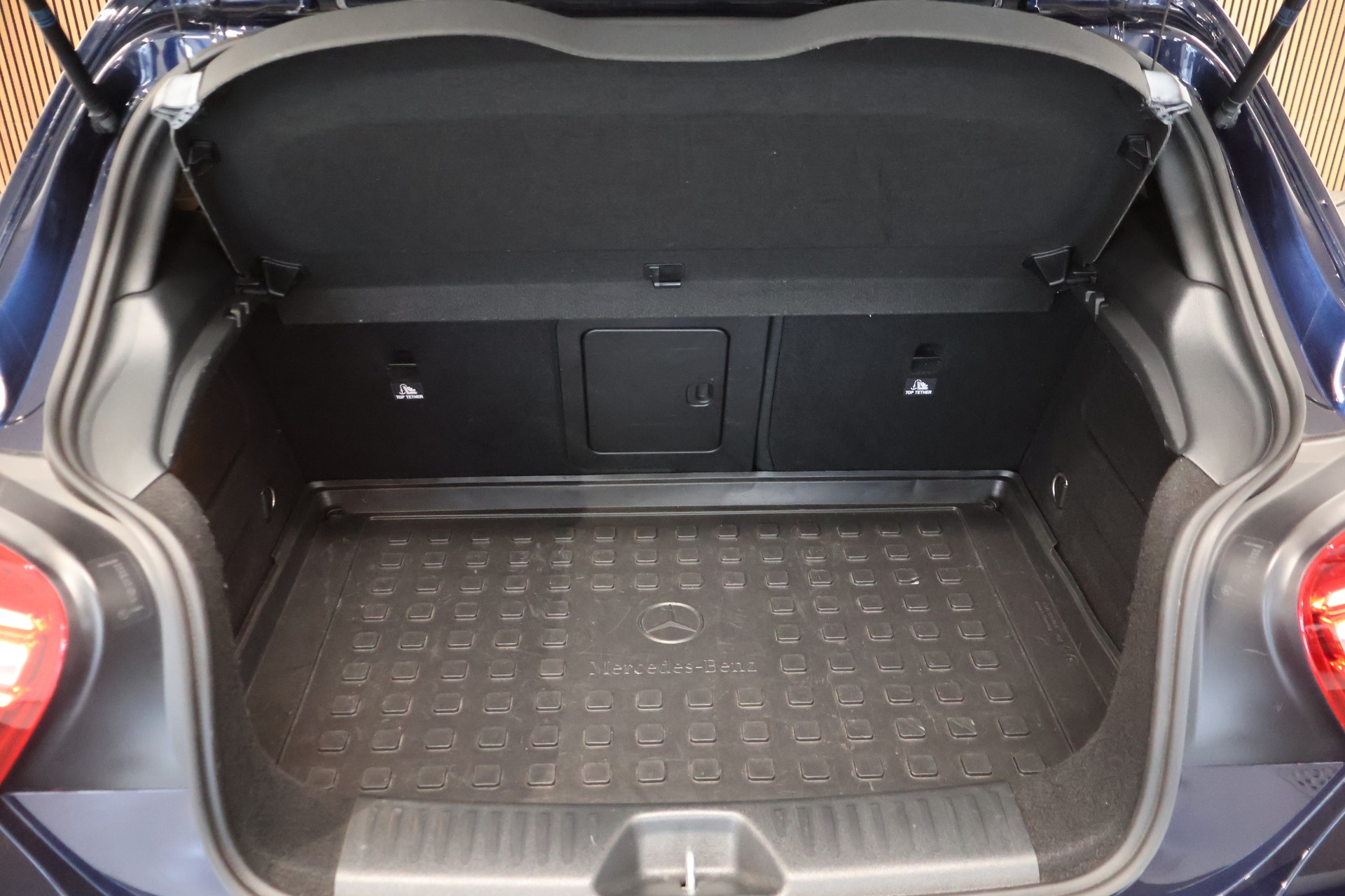 MERCEDES-BENZ A 45 AMG 4Matic Speedshift 7G-DCT-image-12