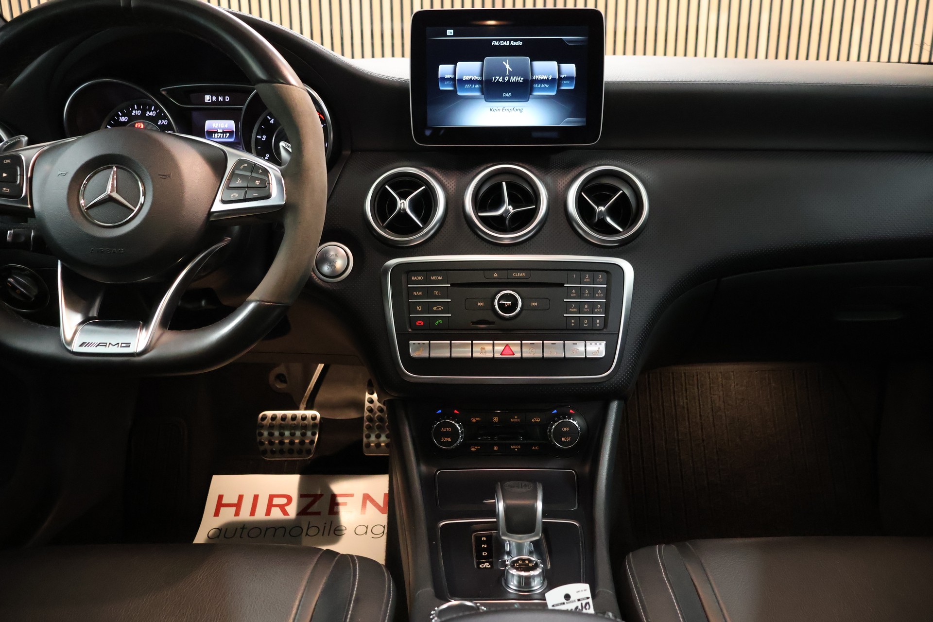 MERCEDES-BENZ A 45 AMG 4Matic Speedshift 7G-DCT-image-17
