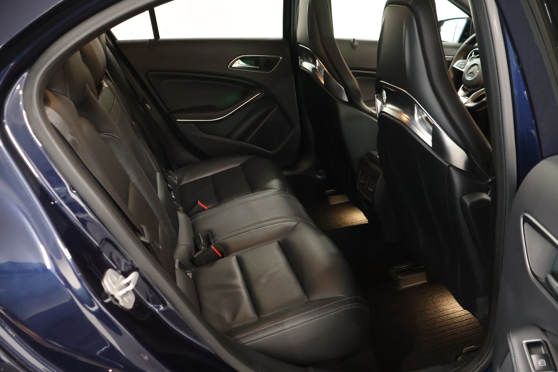 MERCEDES-BENZ A 45 AMG 4Matic Speedshift 7G-DCT-image-13