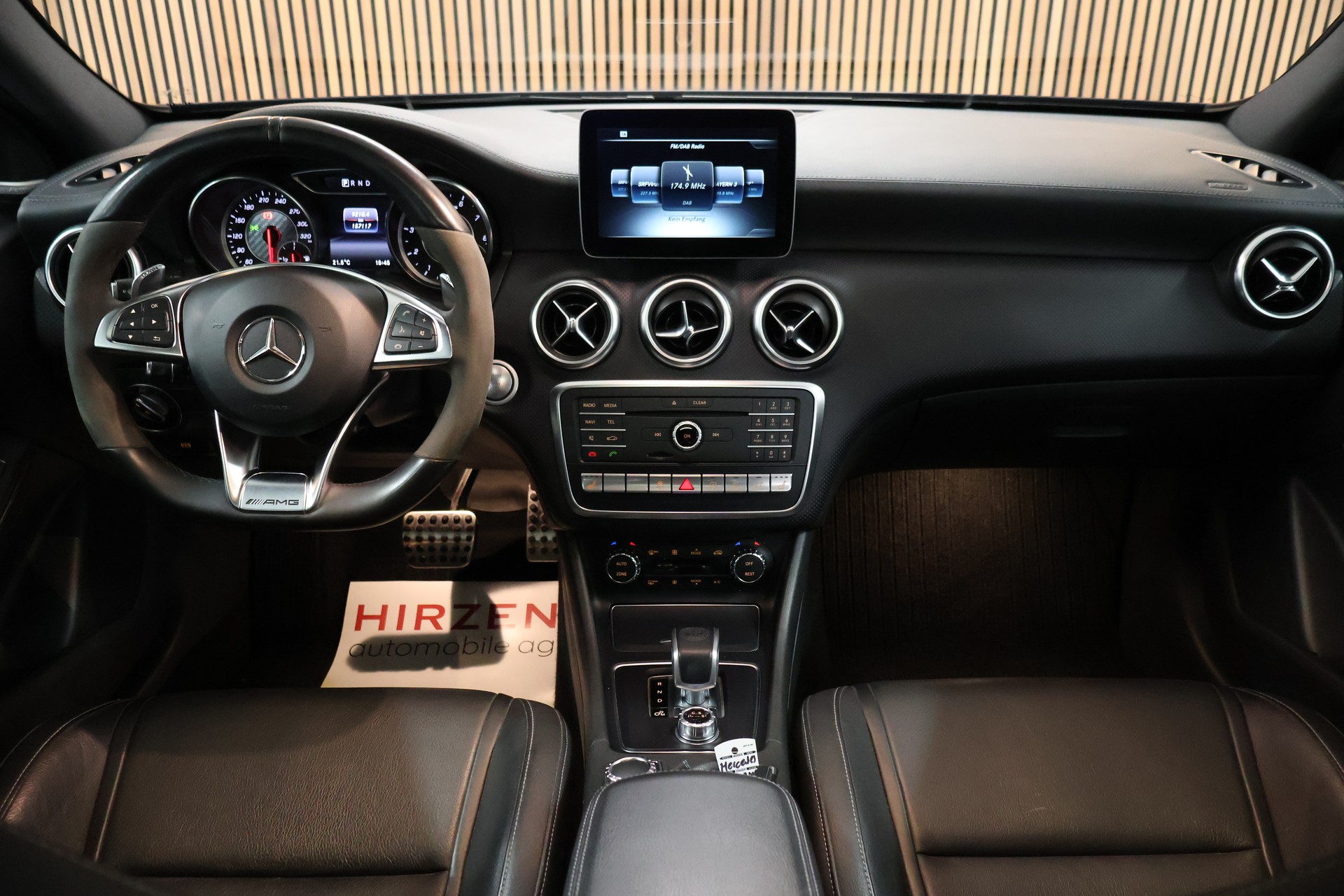 MERCEDES-BENZ A 45 AMG 4Matic Speedshift 7G-DCT-image-15