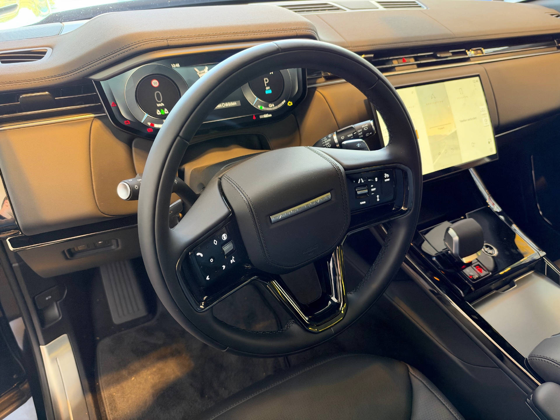 LAND ROVER Range Rover Sport 3.0 I6 P460e SE Dynamic-image-9