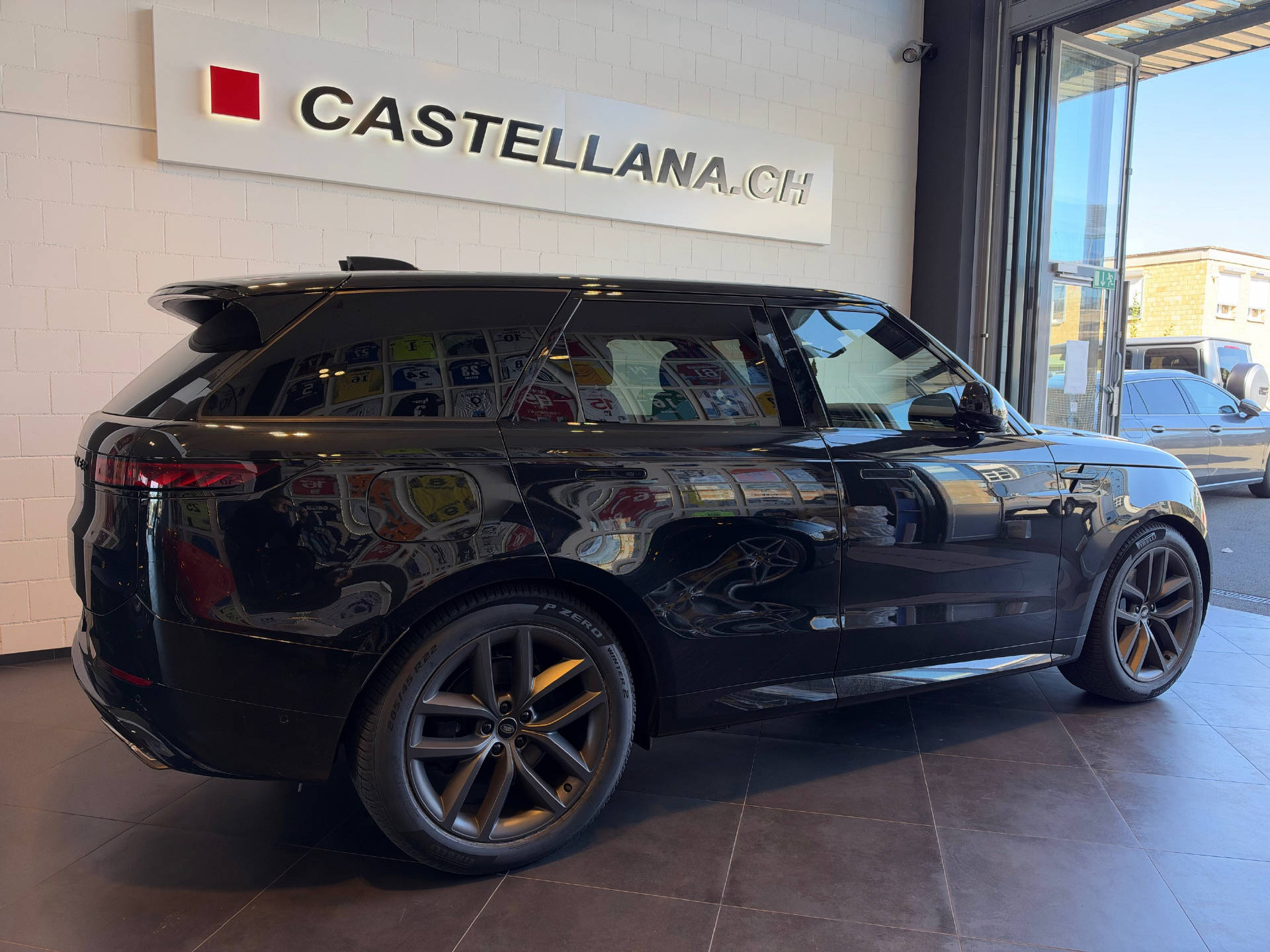 LAND ROVER Range Rover Sport 3.0 I6 P460e SE Dynamic-showroom-element-2