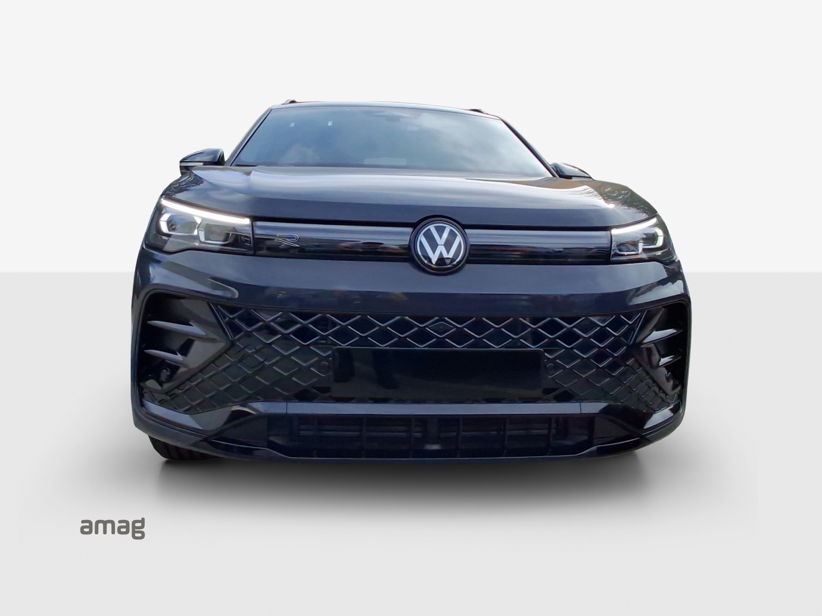 VW Tiguan 2.0 TSI DSG R-Line 4Motion-image-6