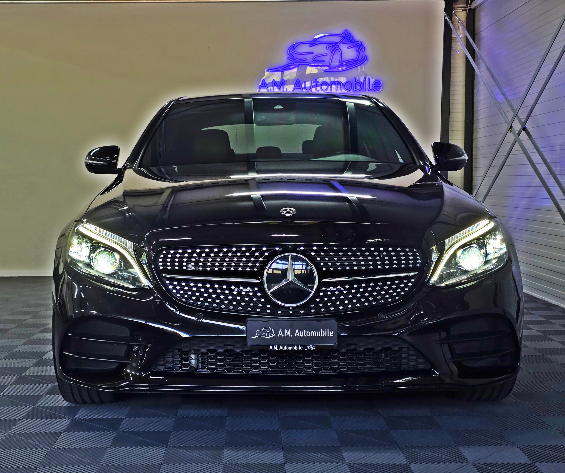 MERCEDES-BENZ C 220 d Swiss Star AMG Line 4Matic 9G-Tronic-showroom-element-1