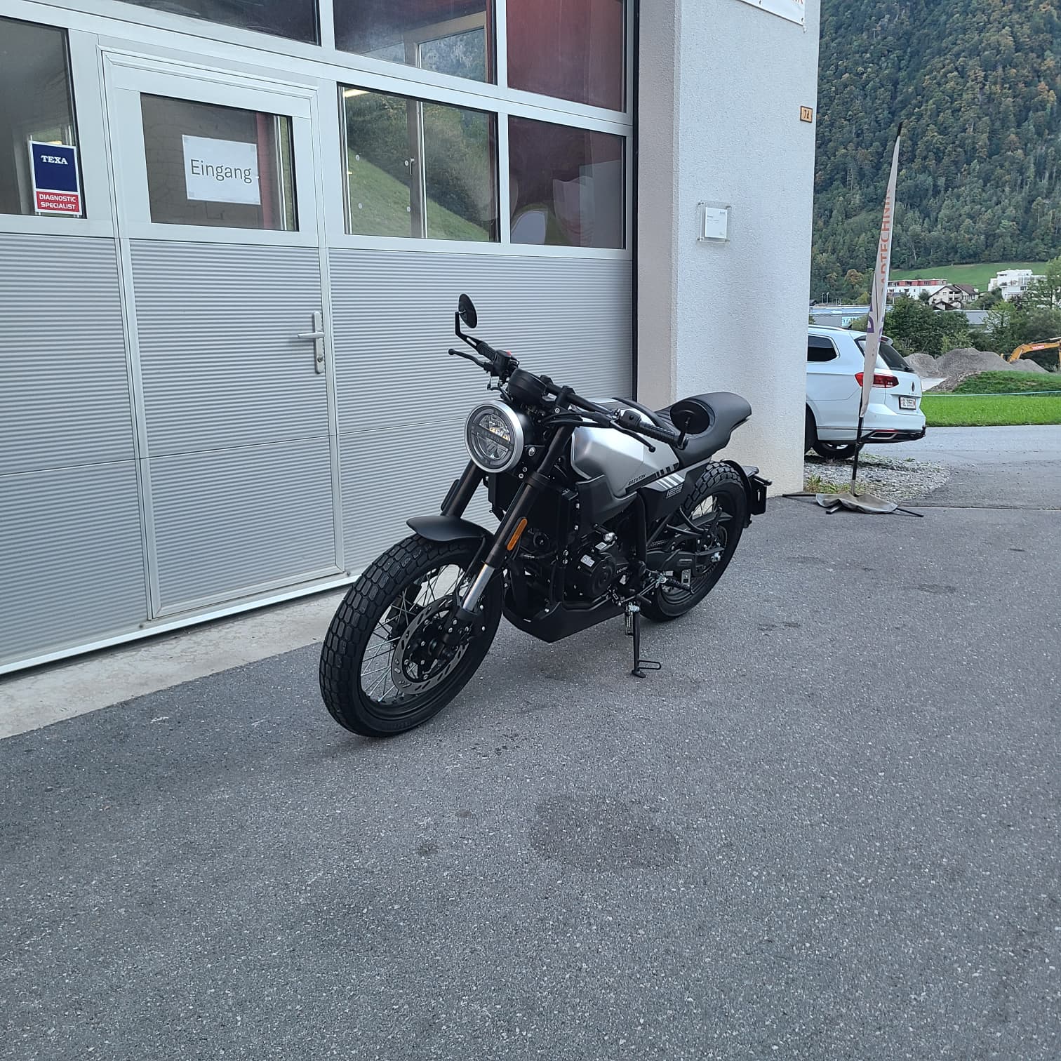 BRIXTON Crossfire 125 ABS-image-5