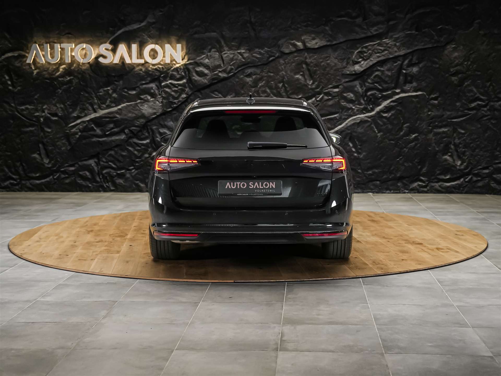 SKODA Superb Combi 2.0 TDi Sportline 4x4 DSG *Facelift*Werksgarantie*Massage*-showroom-element-3