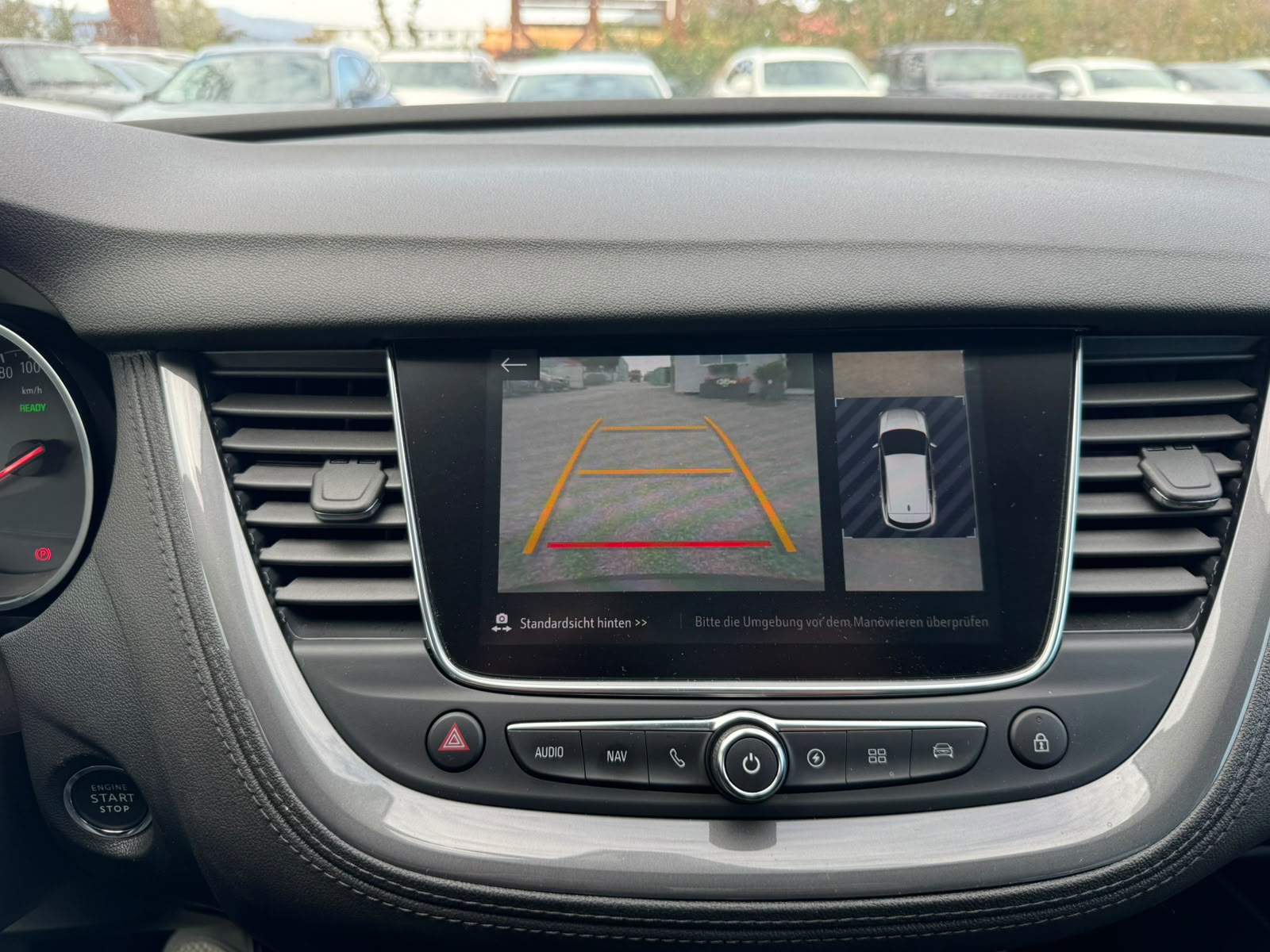 OPEL Grandland X 1.6 Hybrid4 Ultimate Automatik-image-8