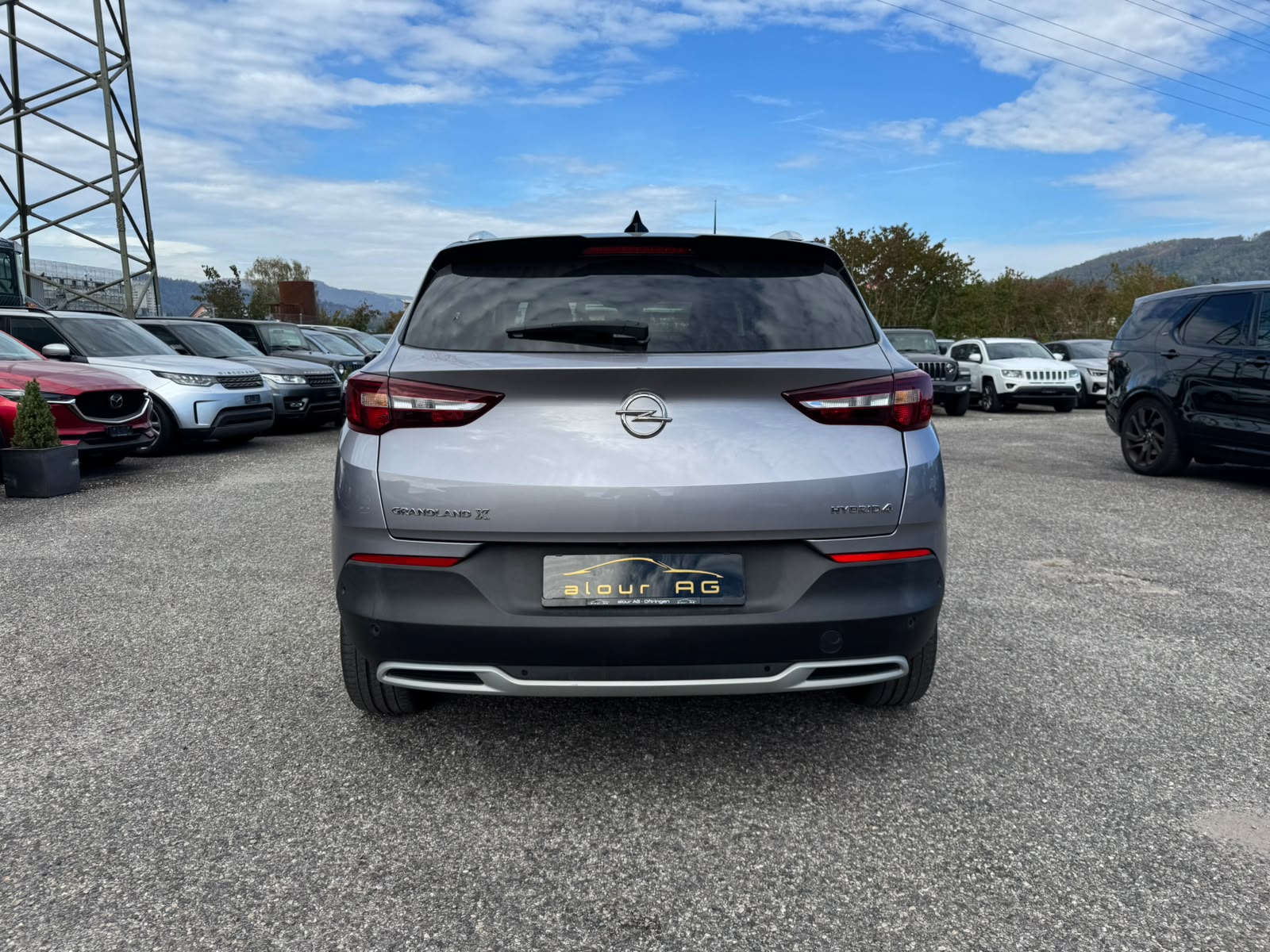 OPEL Grandland X 1.6 Hybrid4 Ultimate Automatik-image-4