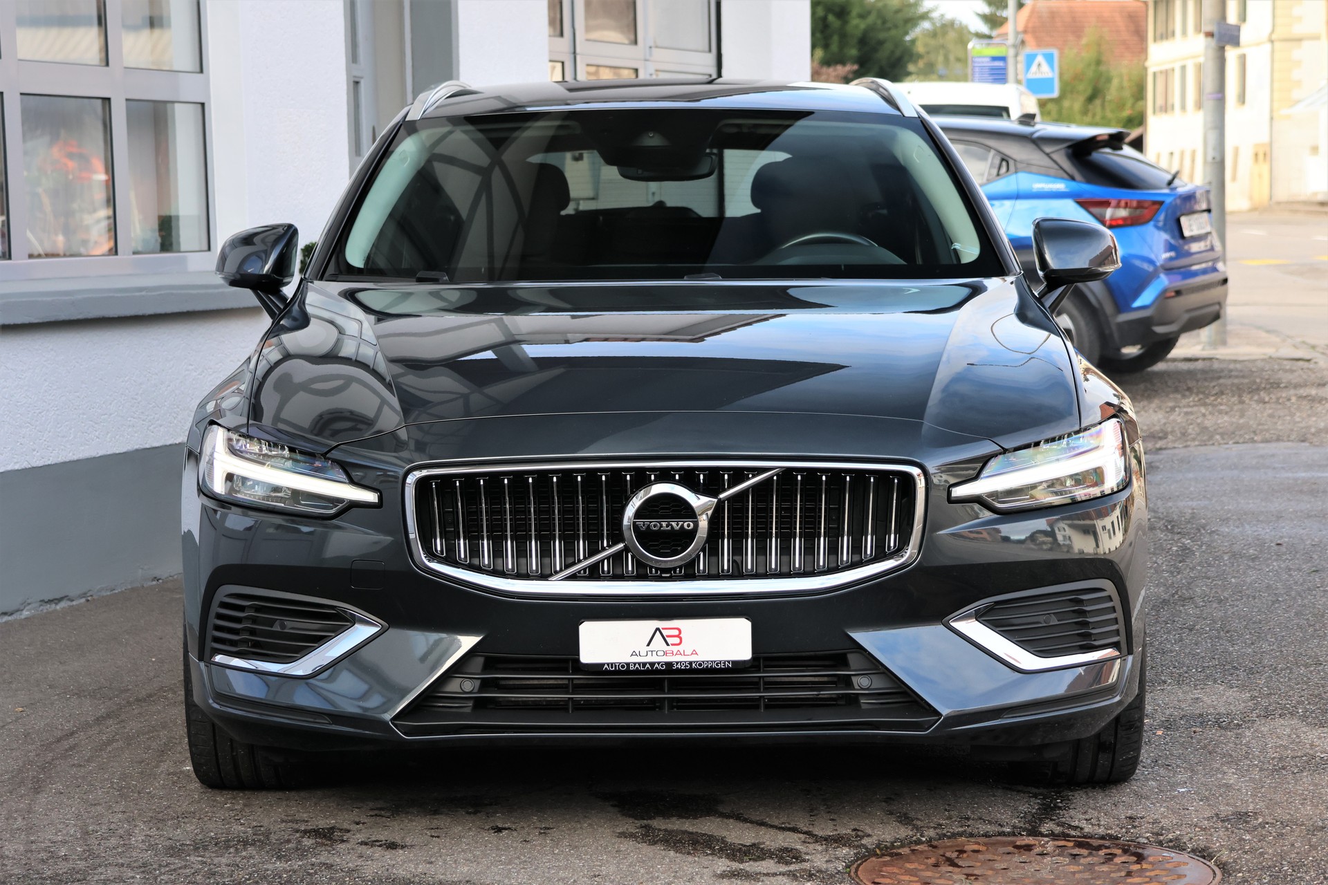 VOLVO V60 T6 eAWD Twin Engine Inscription Geartronic (CH) + 2.0T AHK-showroom-element-1