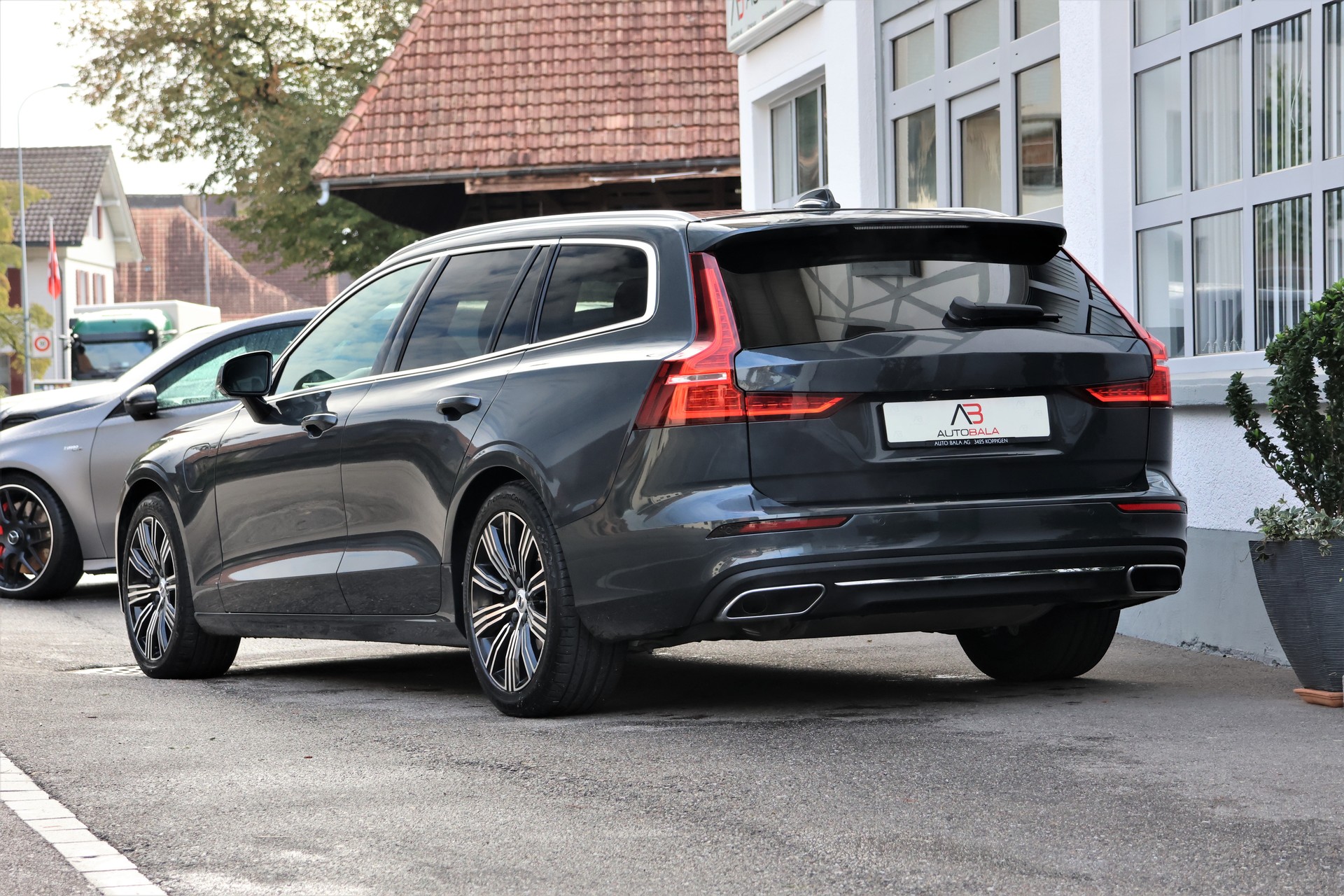 VOLVO V60 T6 eAWD Twin Engine Inscription Geartronic (CH) + 2.0T AHK-showroom-element-2