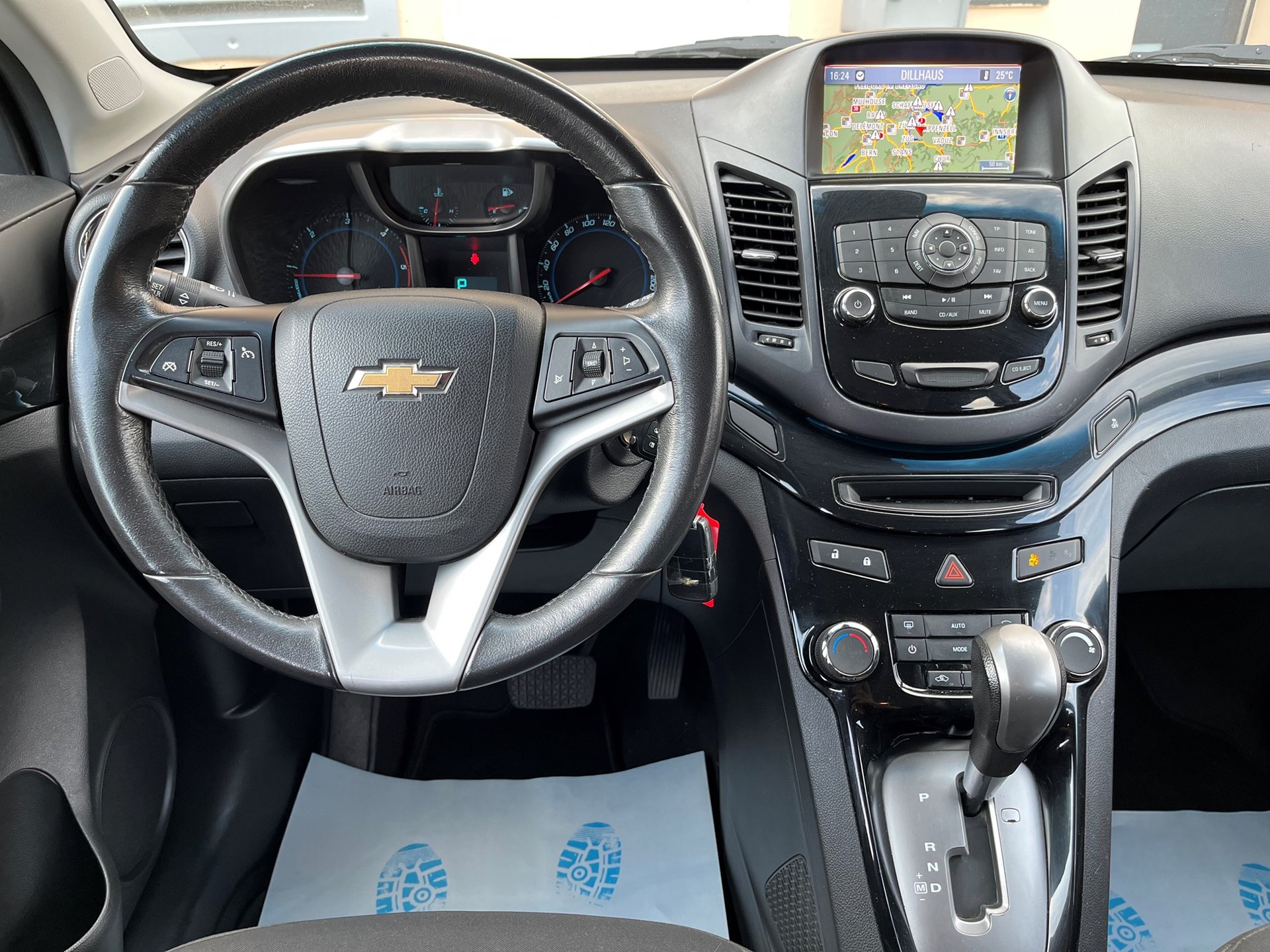 CHEVROLET Orlando 2.0 VCDi LT Automatic-image-10
