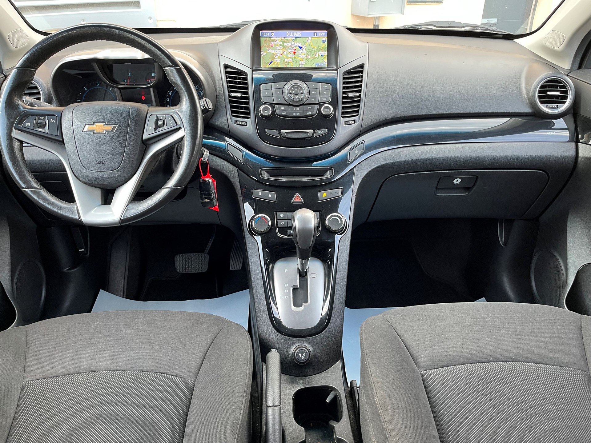CHEVROLET Orlando 2.0 VCDi LT Automatic-image-9