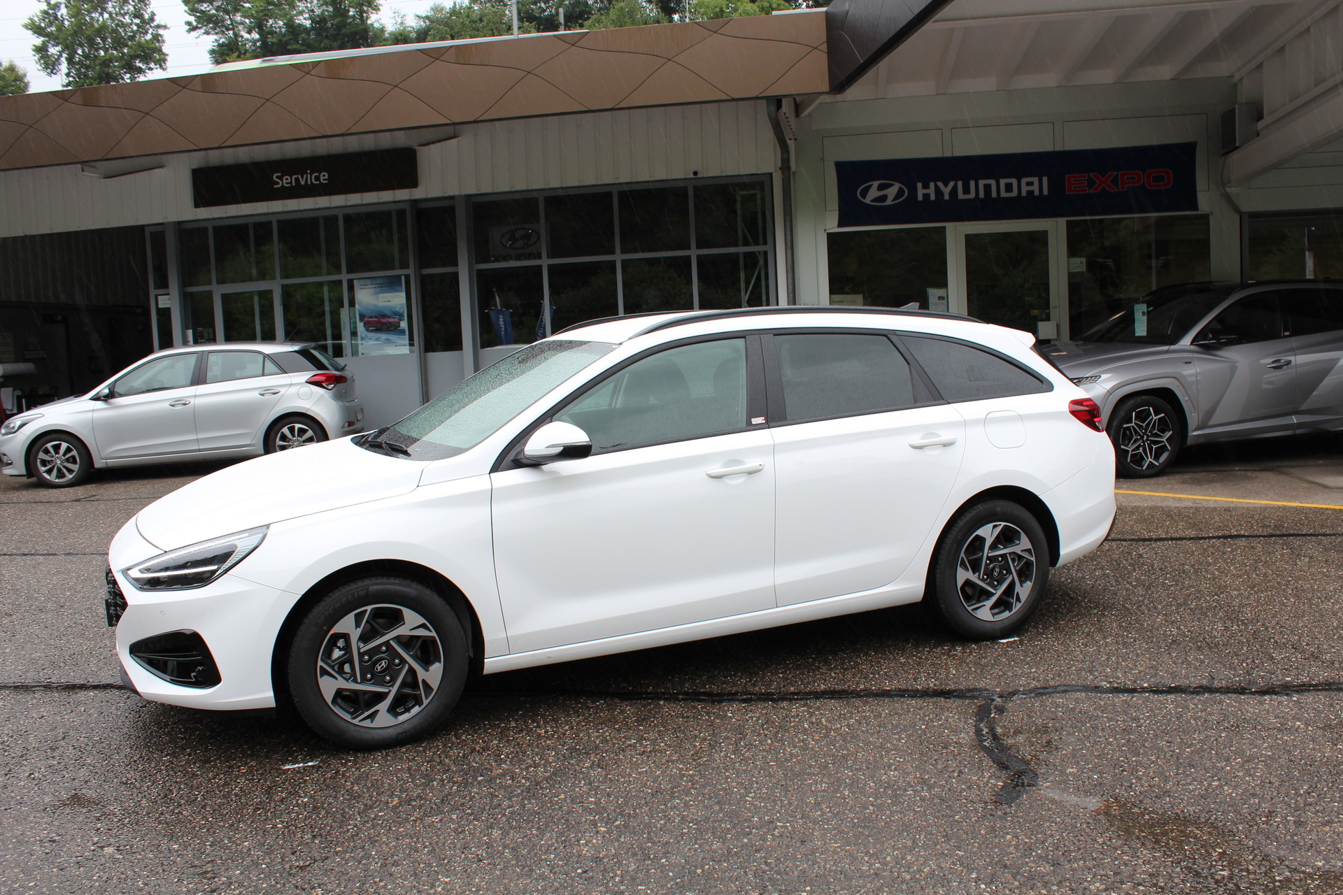 HYUNDAI i30 Wagon 1.5 T-GDi Amplia 48V MH DCT( FaceliftMy25)-image-6