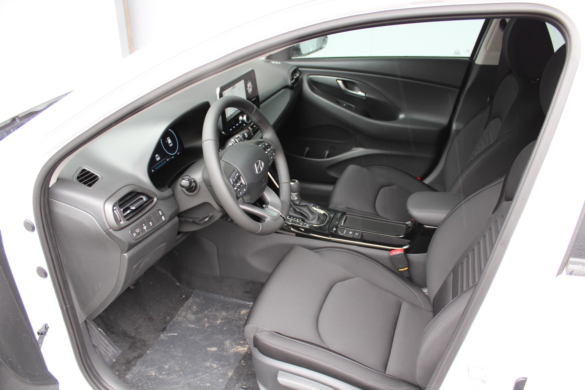 HYUNDAI i30 Wagon 1.5 T-GDi Amplia 48V MH DCT( FaceliftMy25)-image-10