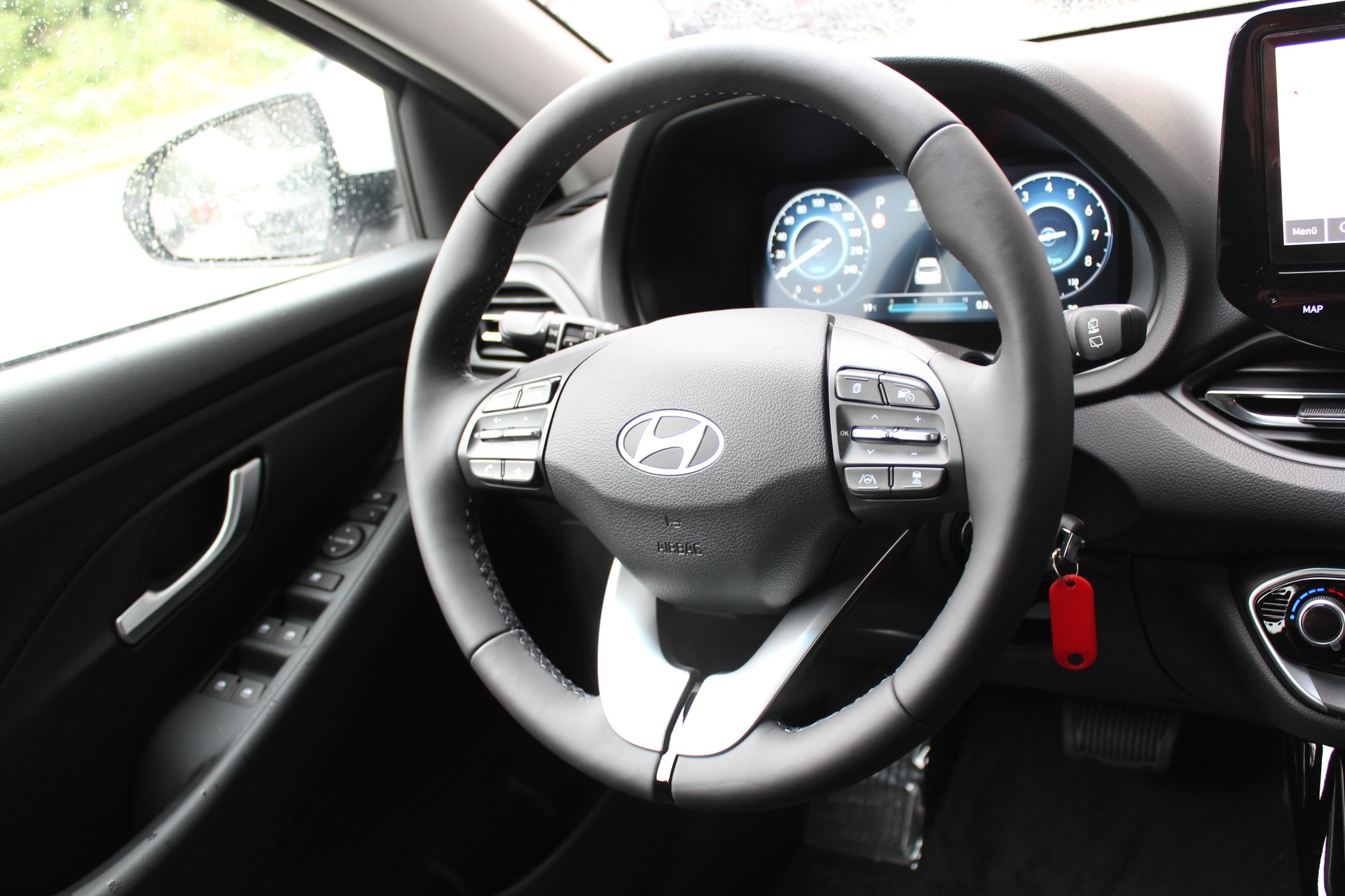 HYUNDAI i30 Wagon 1.5 T-GDi Amplia 48V MH DCT( FaceliftMy25)-image-14