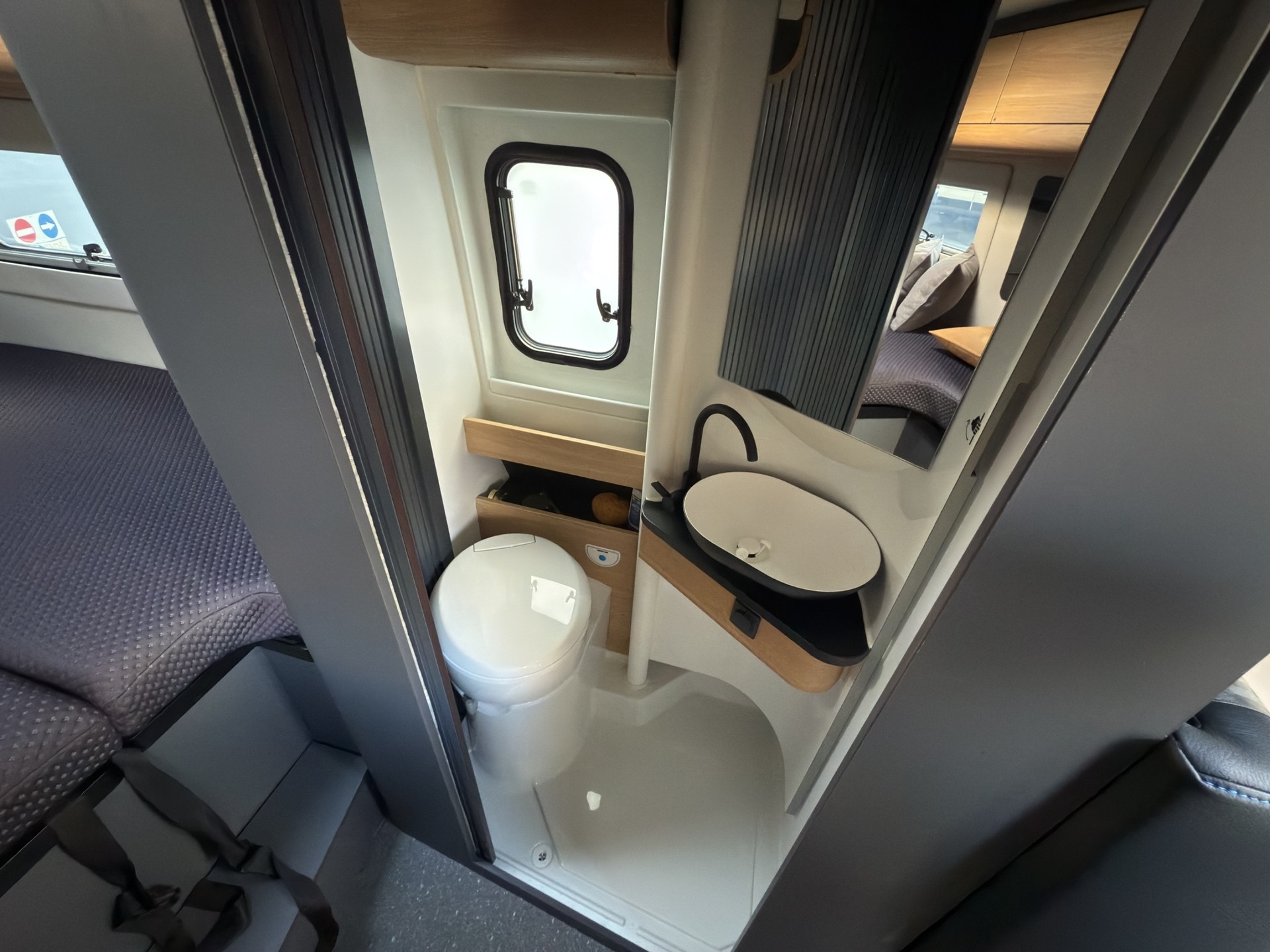 ADRIA TWIN MAX 680 SLB-image-15