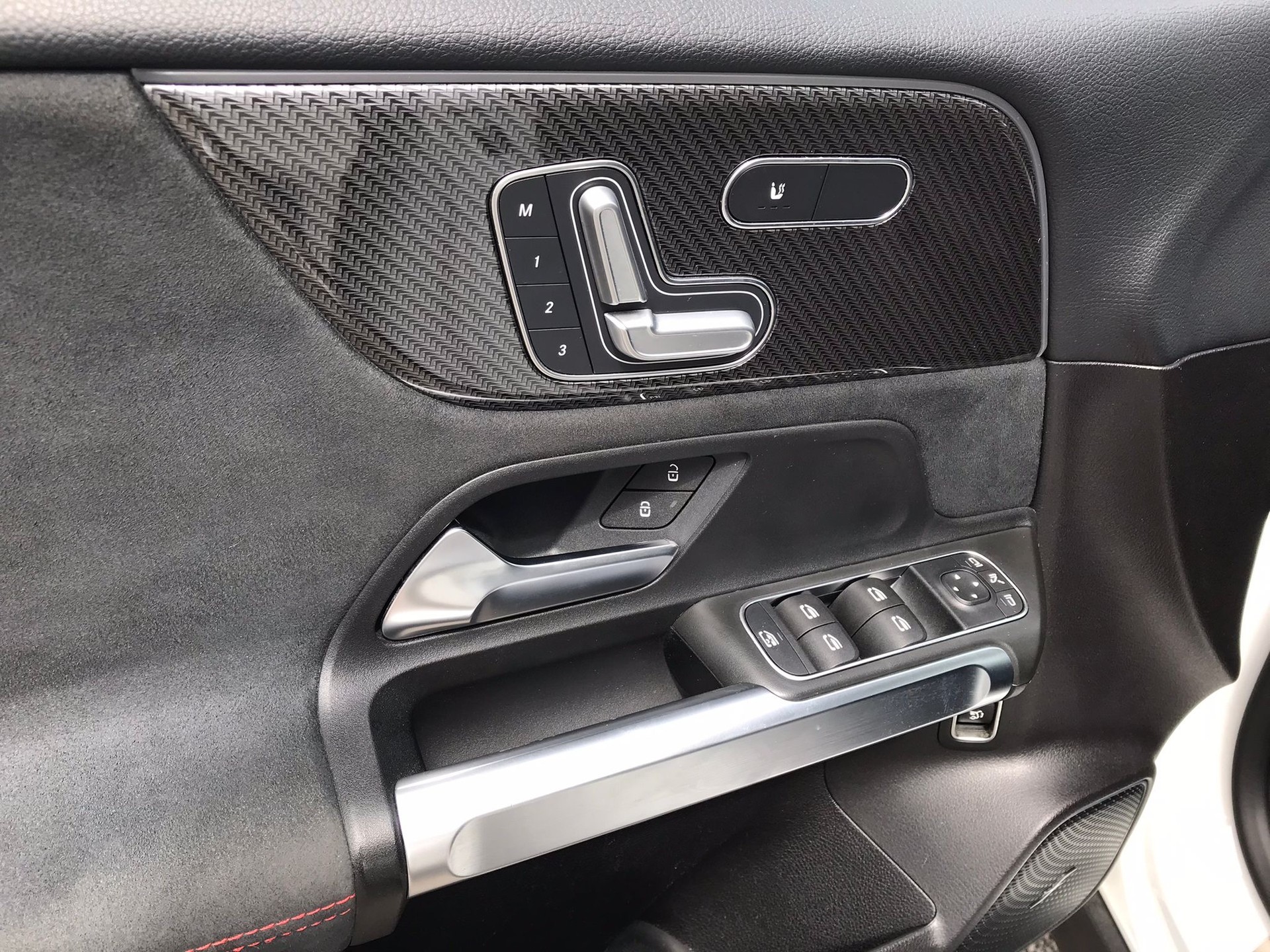 MERCEDES-BENZ GLB 35 AMG 4Matic 8G-Tronic ( Frisch Ab MFK )-image-9