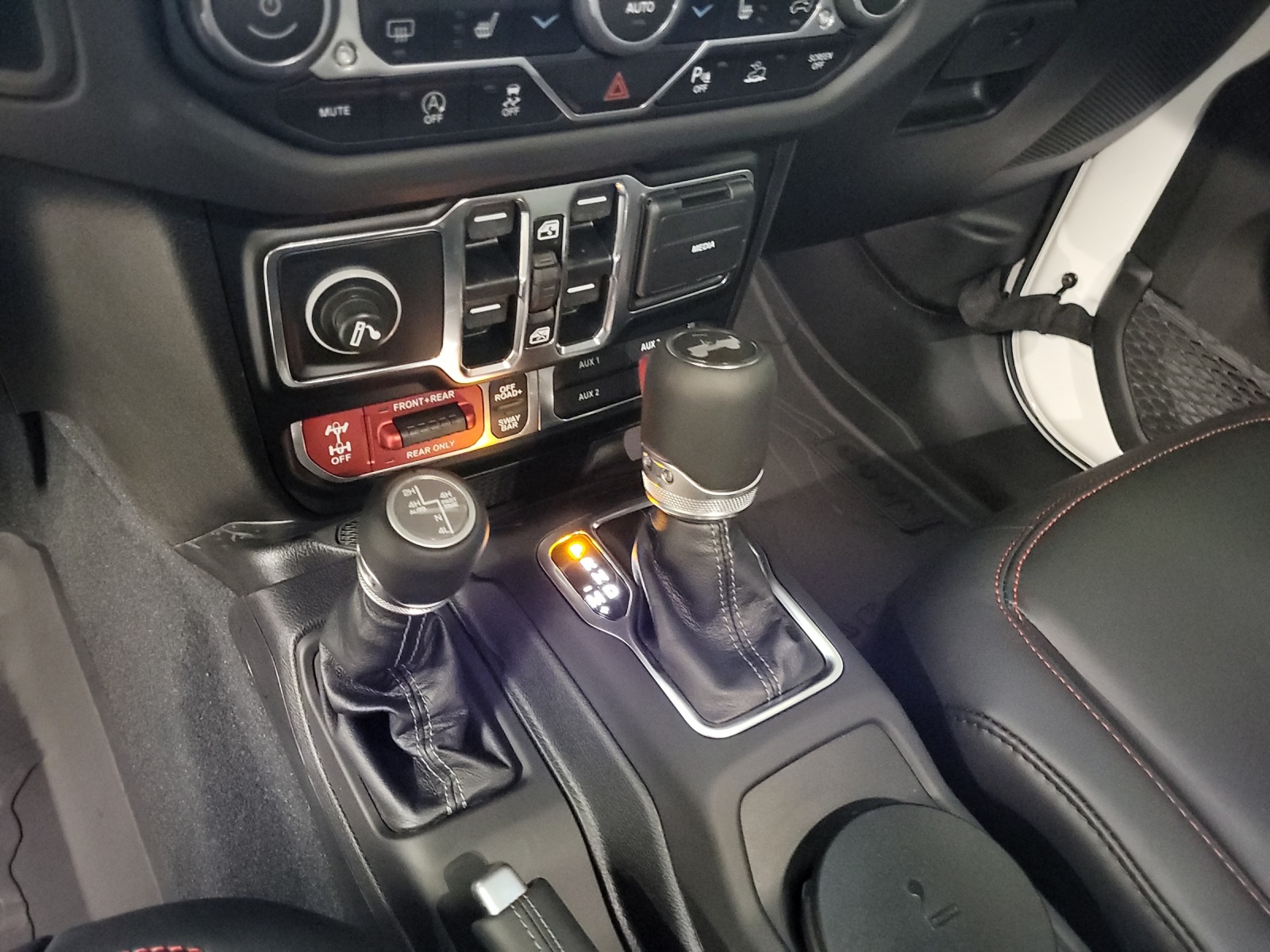 JEEP Wrangler 2.0 Turbo Rubicon Power Unlimit-image-13