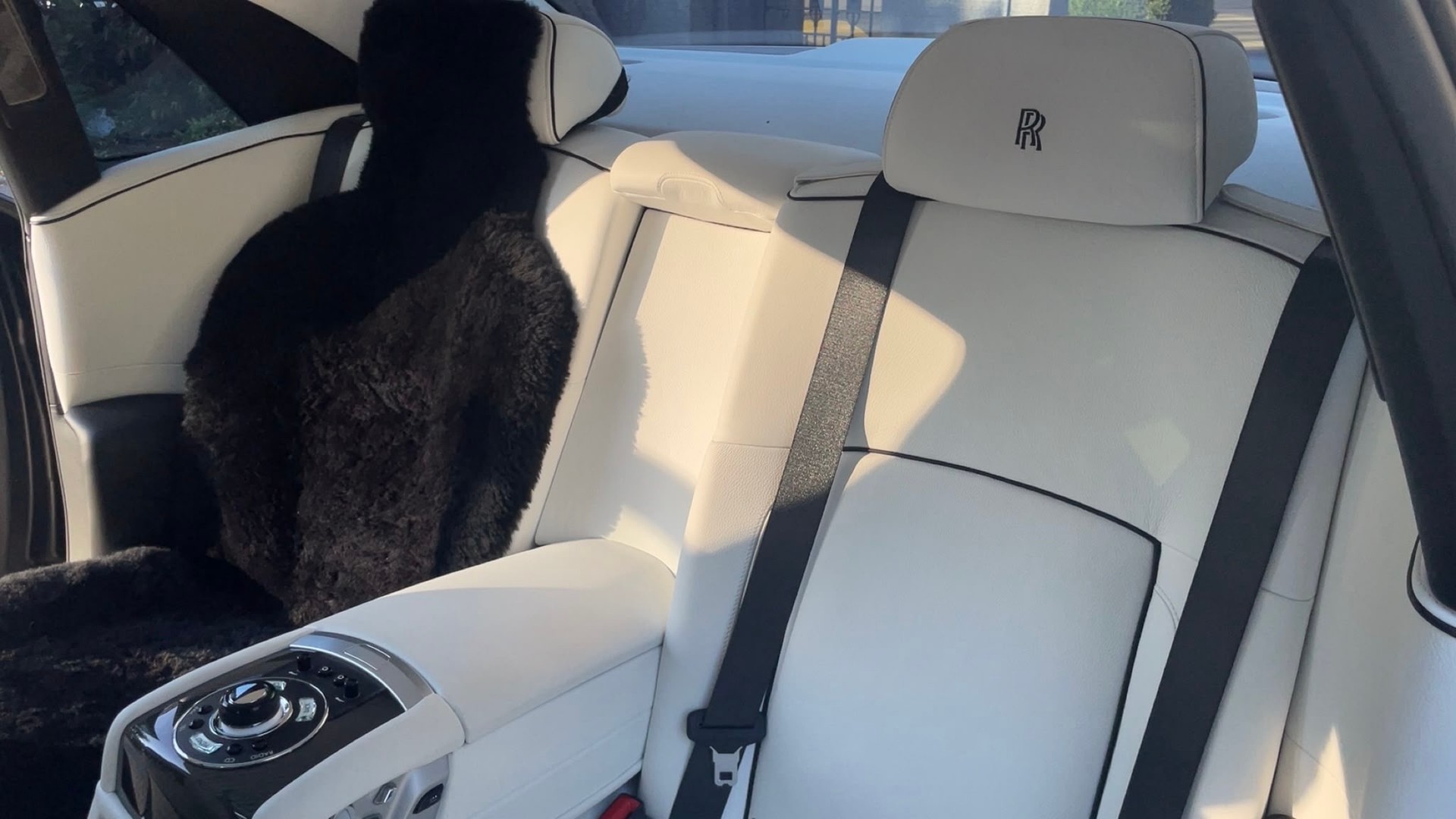 ROLLS-ROYCE Ghost 6.6 V12-image-16