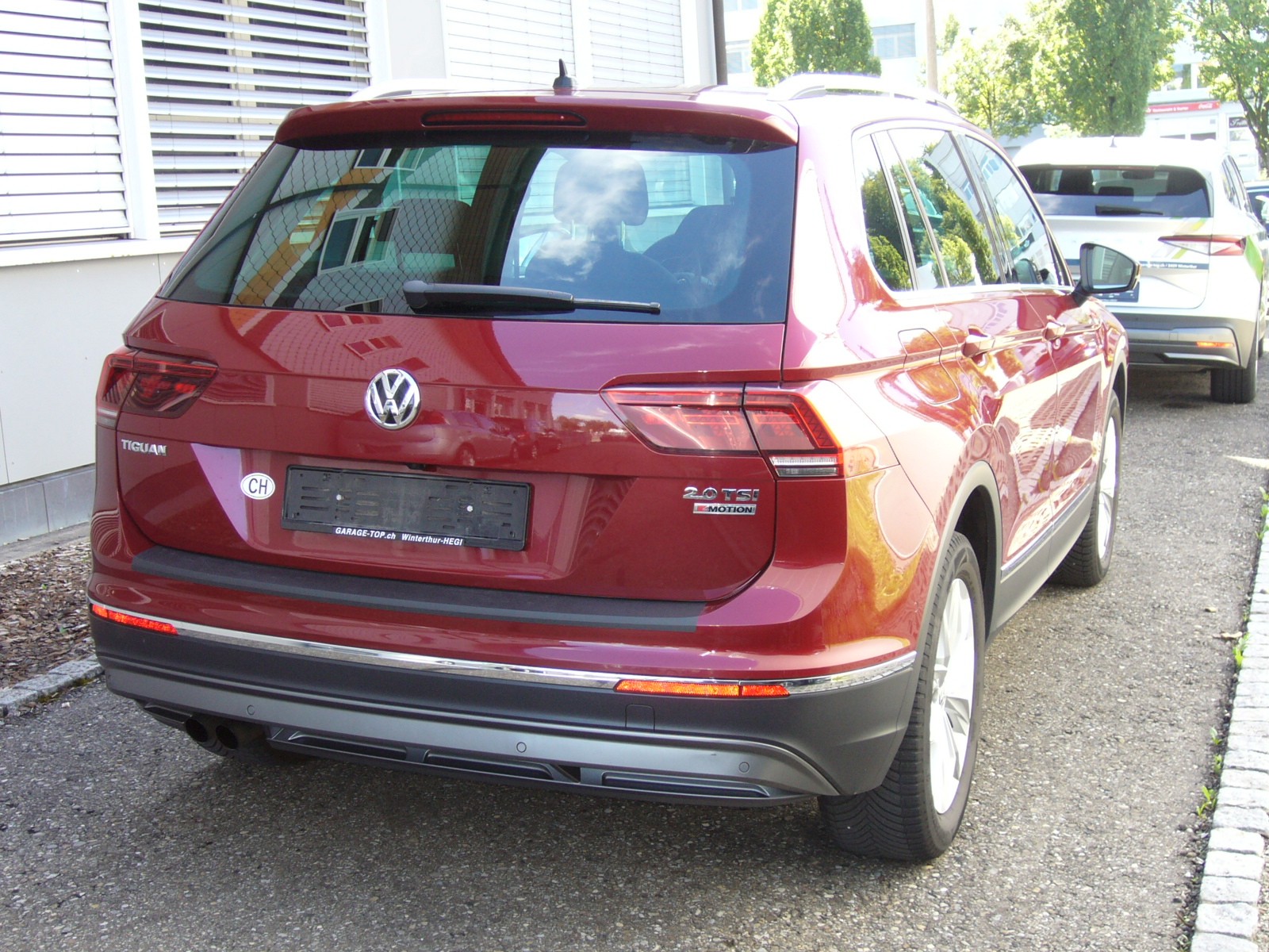 VW Tiguan 2.0TSI Highline 4Motion DSG 180 PS-showroom-element-2