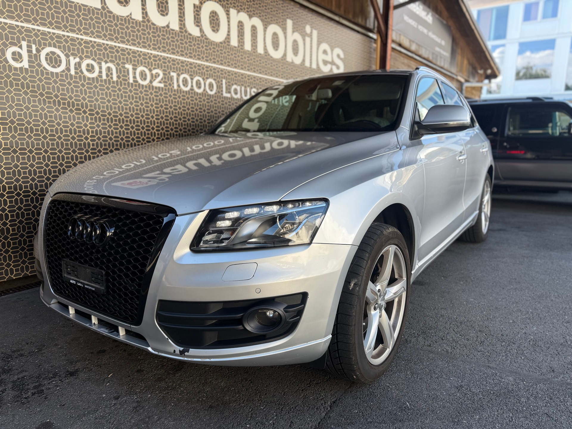AUDI Q5 3.0 TDI quattro S-tronic-showroom-element-1