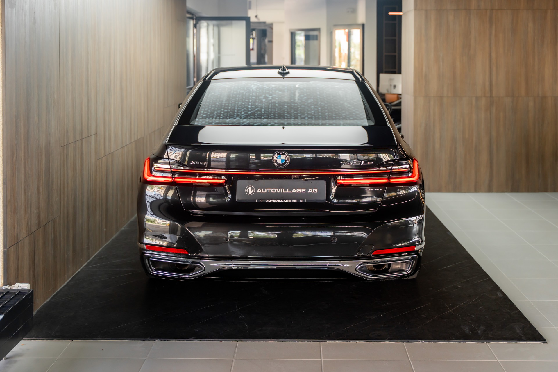 BMW 745Le xDrive Steptronic-image-29