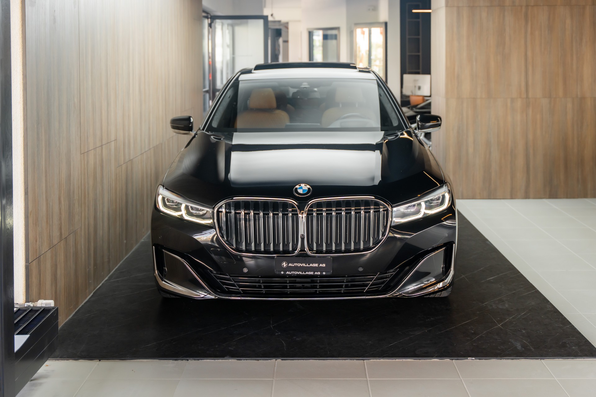BMW 745Le xDrive Steptronic-image-28