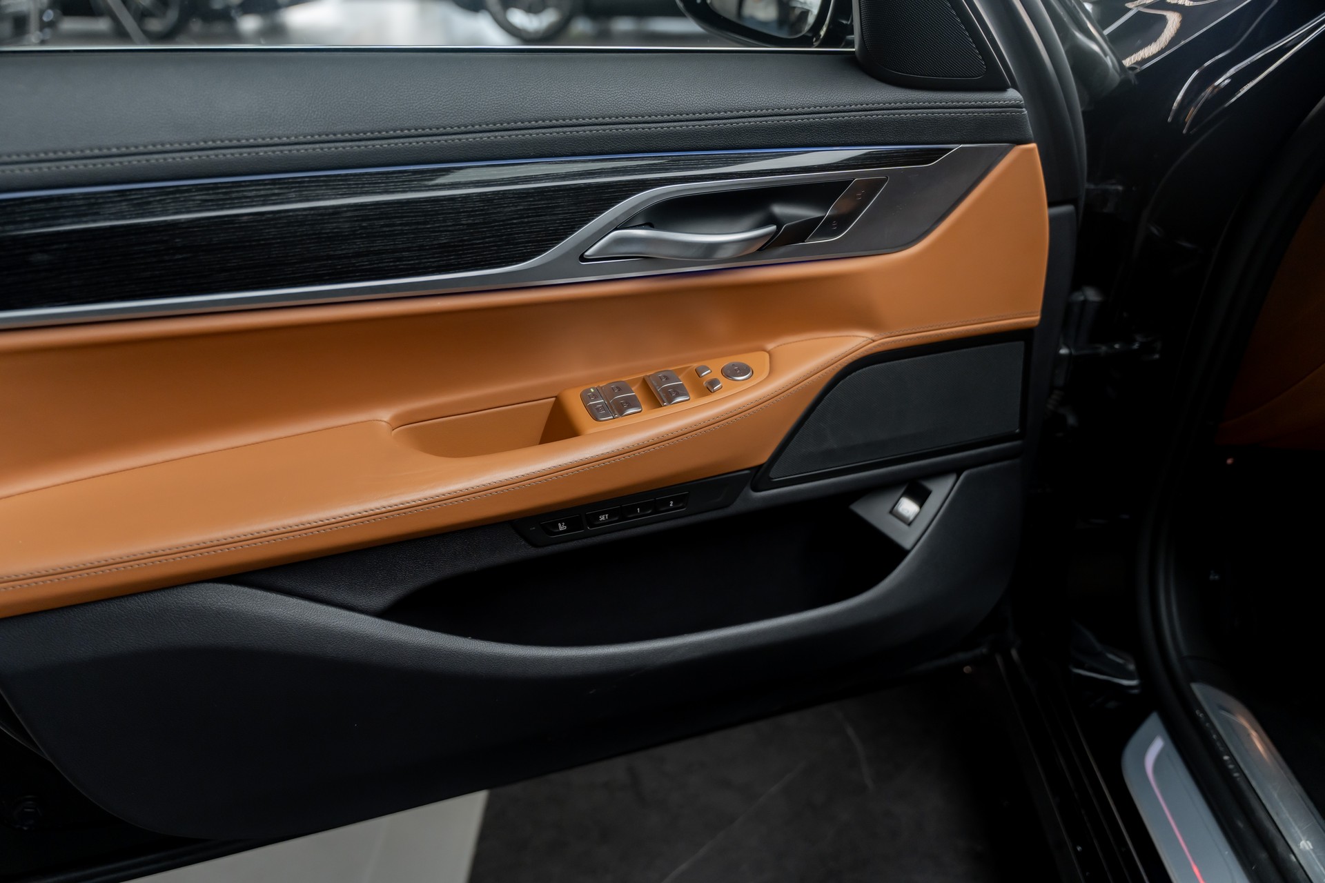 BMW 745Le xDrive Steptronic-image-23