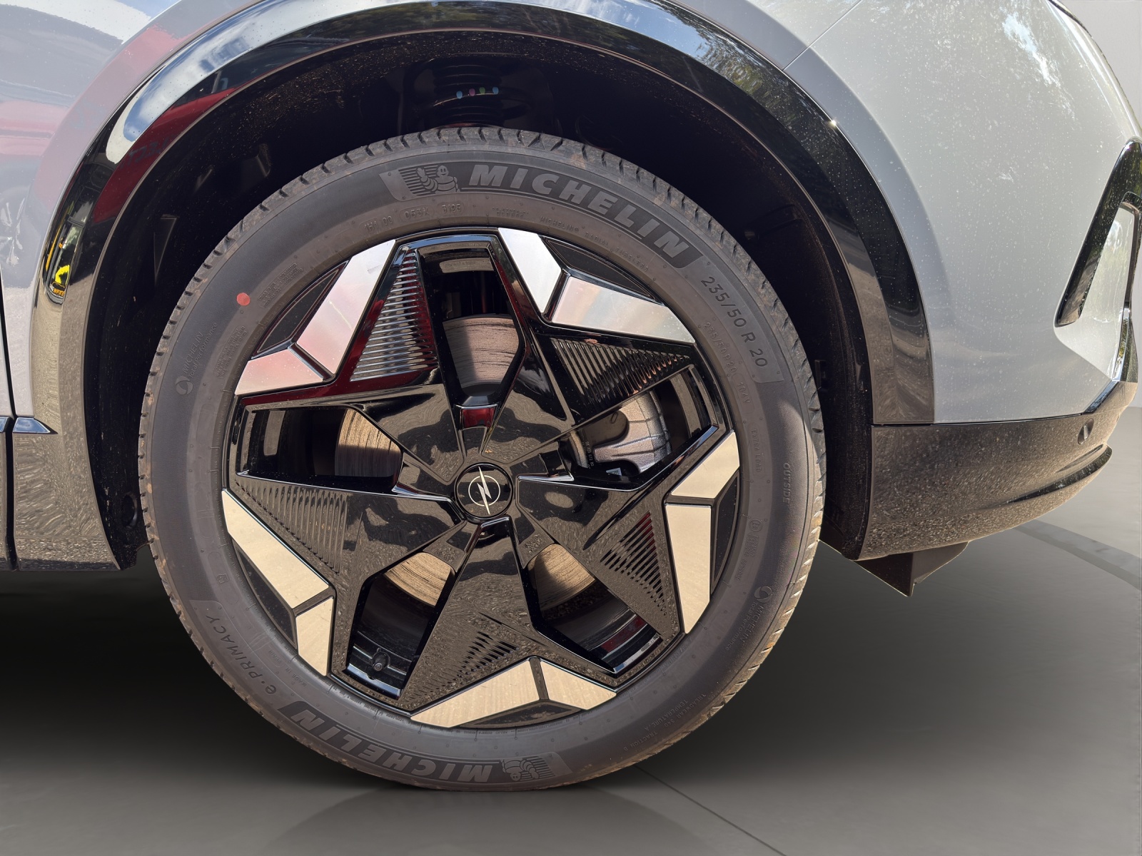 OPEL Grandland Electric Ultimate 4x4-image-25