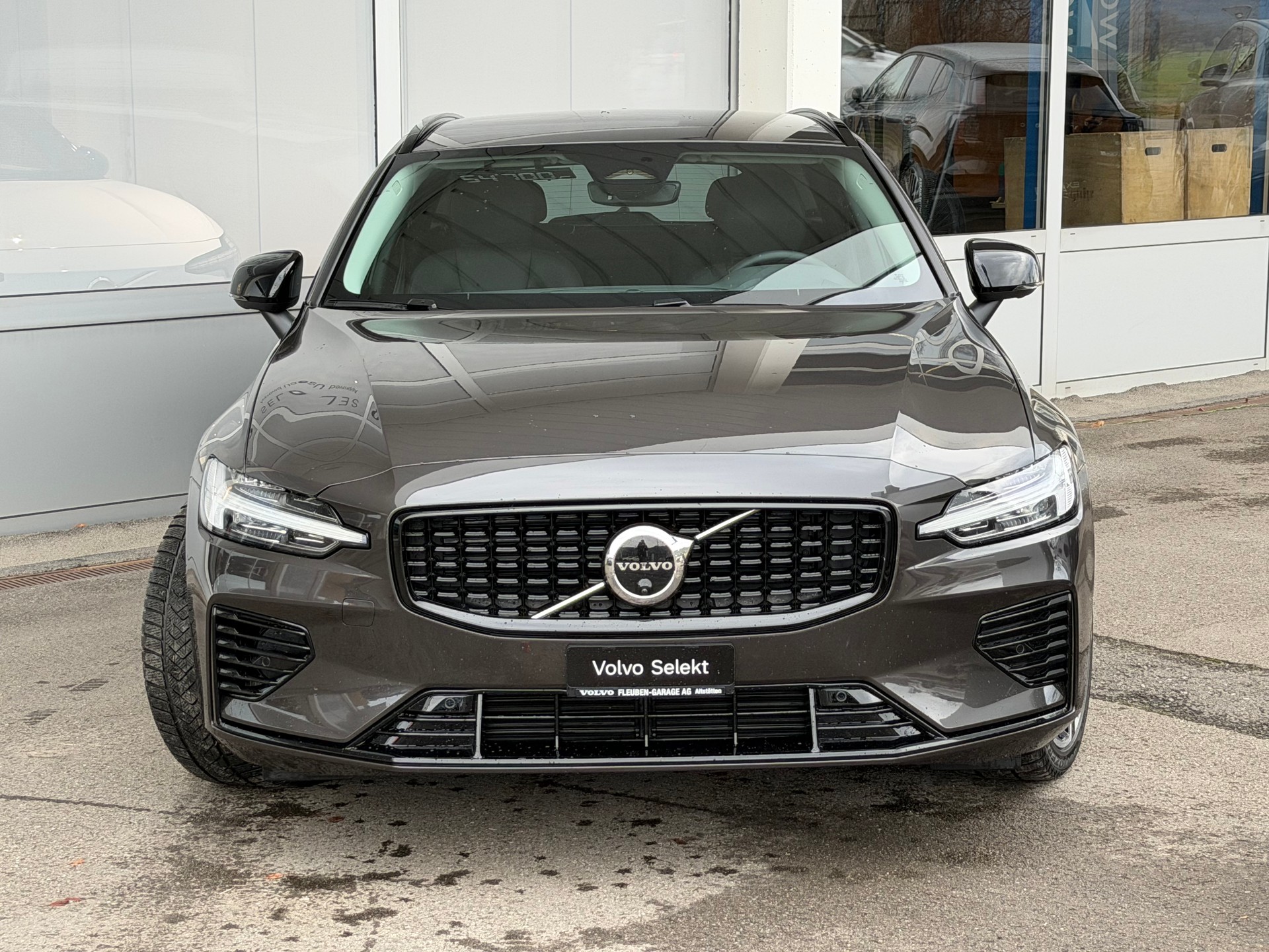 VOLVO V60 T6 eAWD Plus Dark Geartronic-image-21
