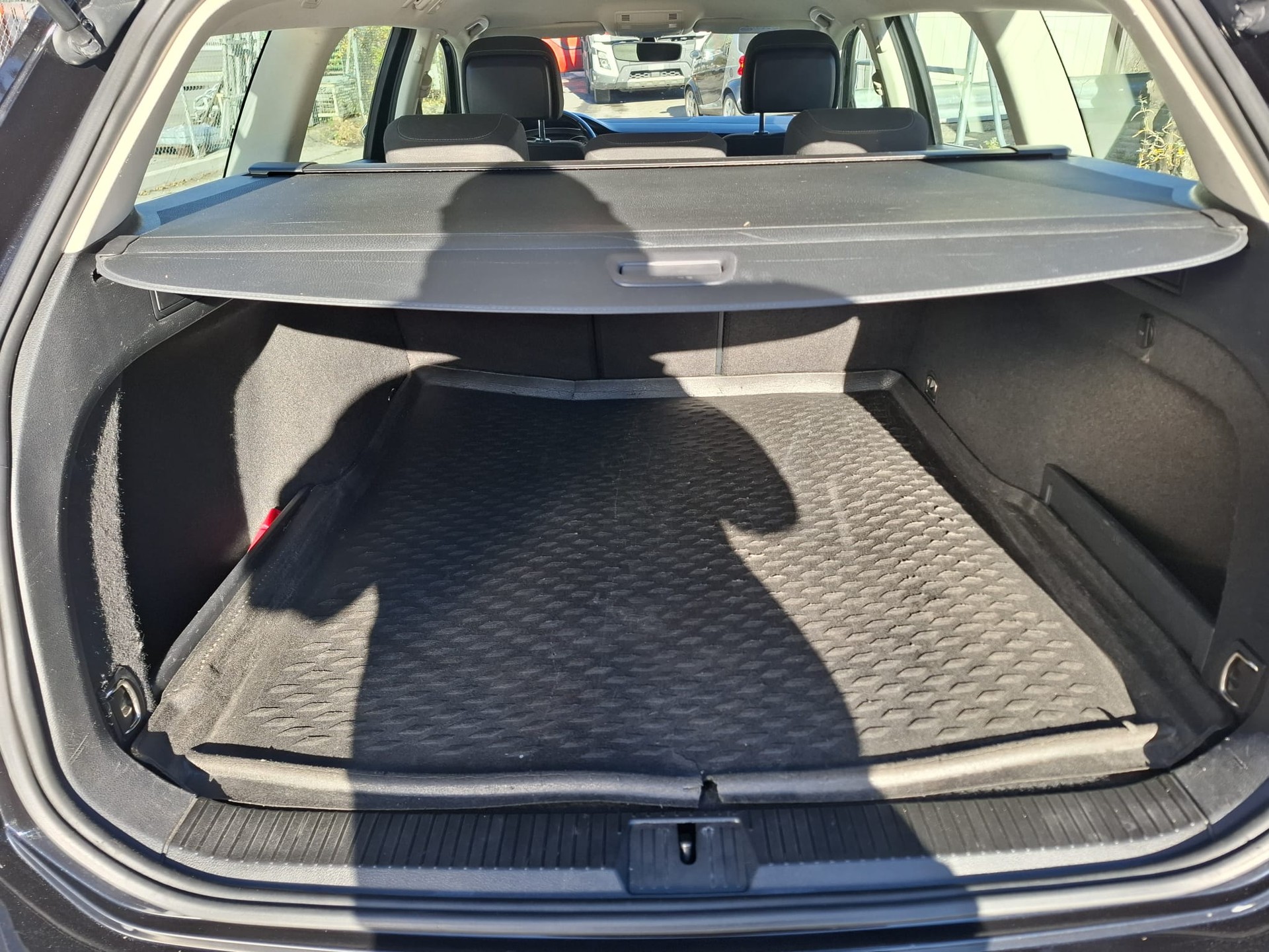 VW Passat Variant 2.0 TDI SCR BMT Comfortline 4Motion-image-11