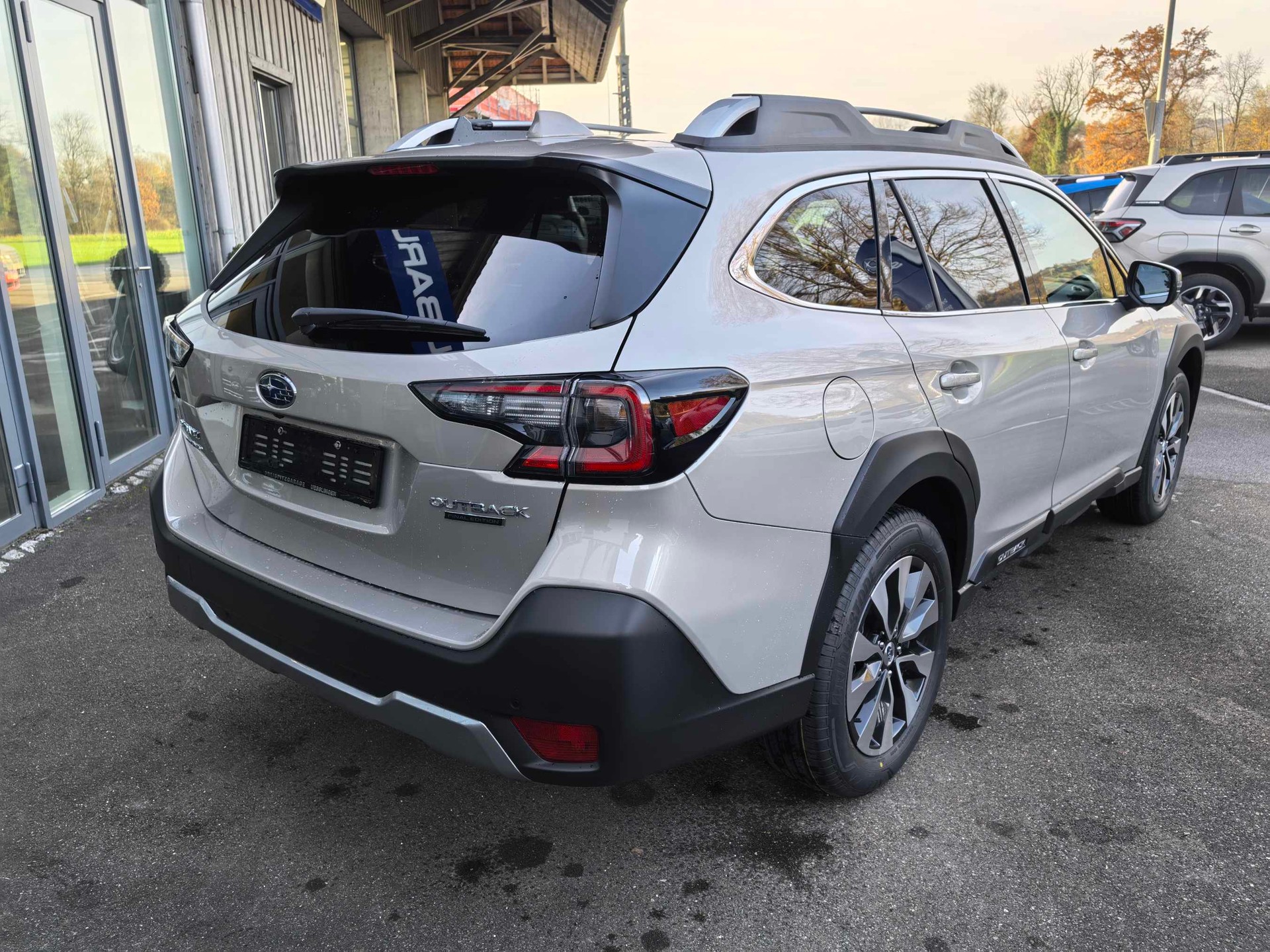 SUBARU Outback 2.5i Luxury AWD Lineartronic "Final Edition"-image-4
