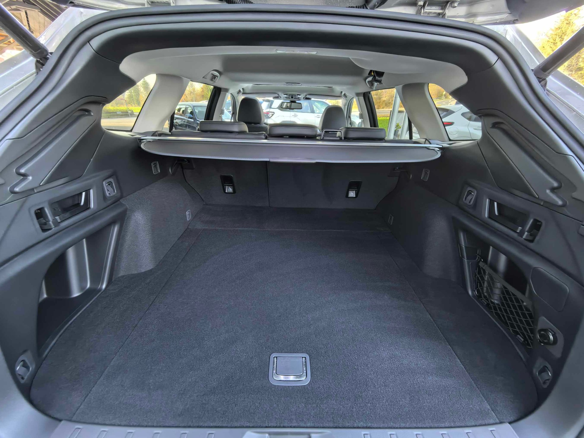 SUBARU Outback 2.5i Luxury AWD Lineartronic "Final Edition"-image-9
