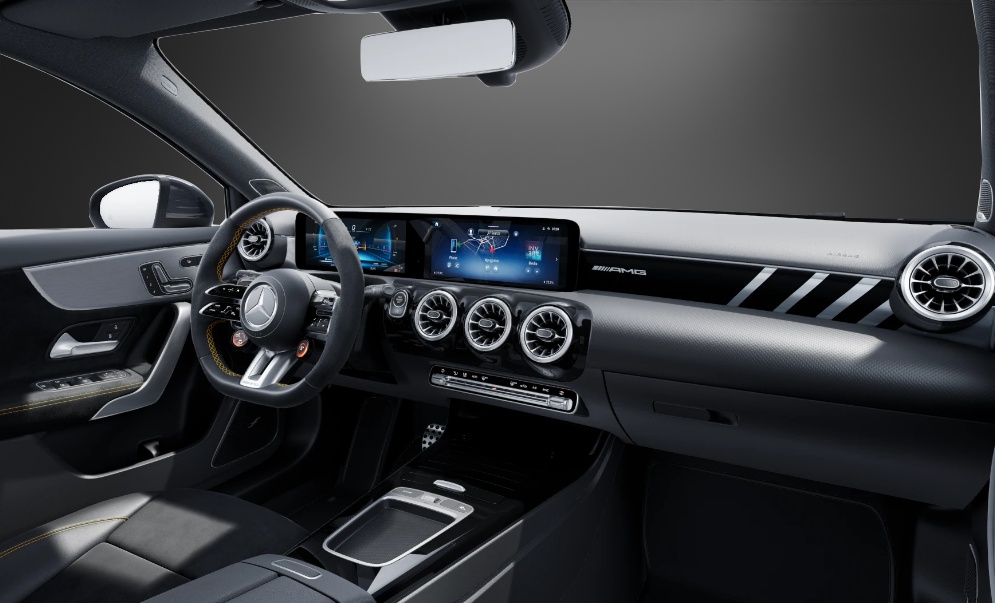 MERCEDES-BENZ A AMG 45 S 4Matic+ 8G-DCT-image-8