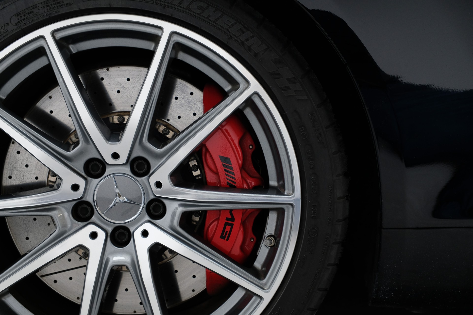 MERCEDES-BENZ AMG GT S Speedshift DCT-image-9