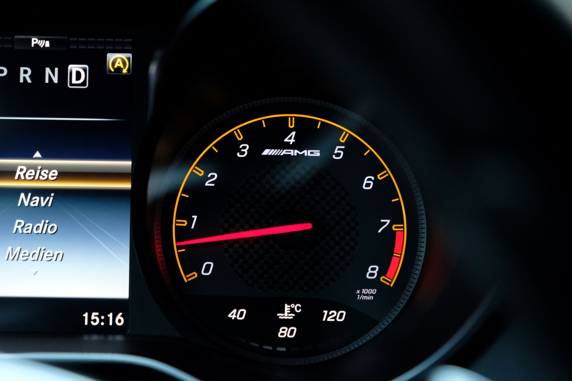MERCEDES-BENZ AMG GT S Speedshift DCT-image-30
