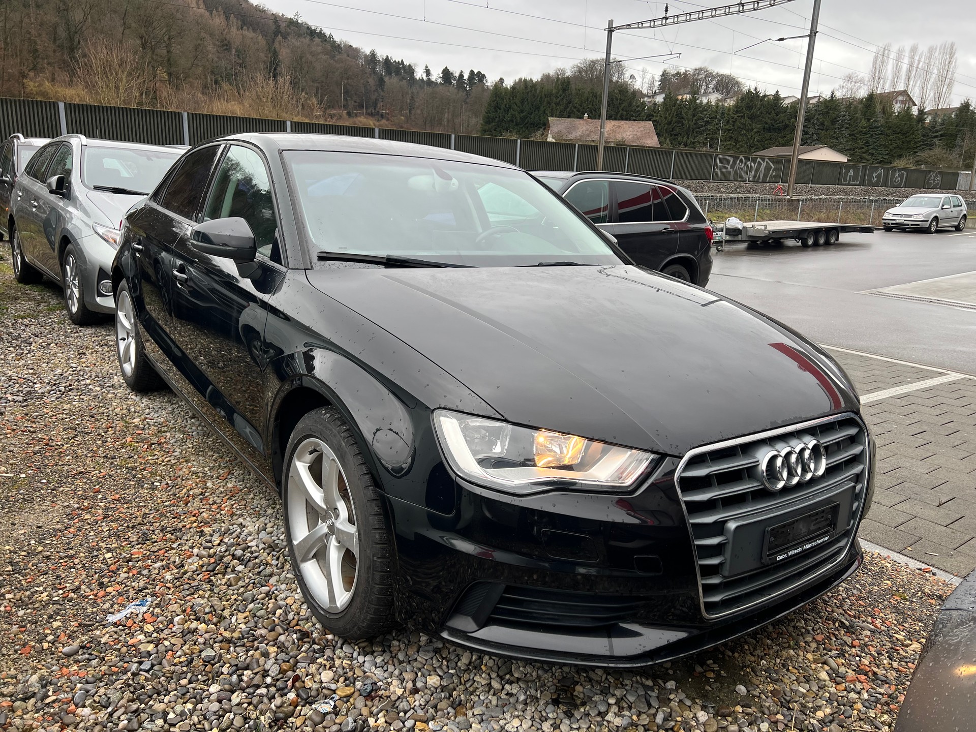AUDI A3 Limousine 2.0 TDI Attraction-sedan-showroom-element-1